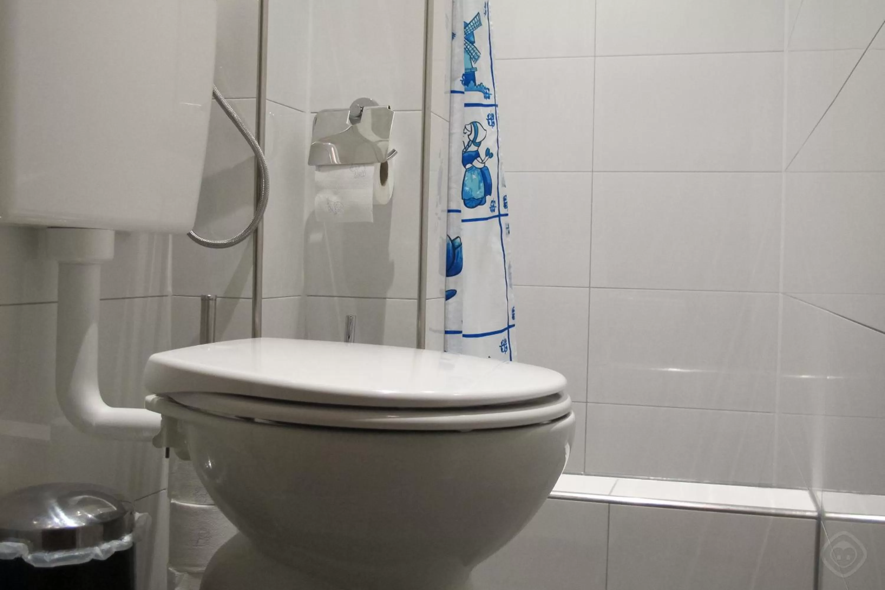 Toilet in B&B West City Amsterdam