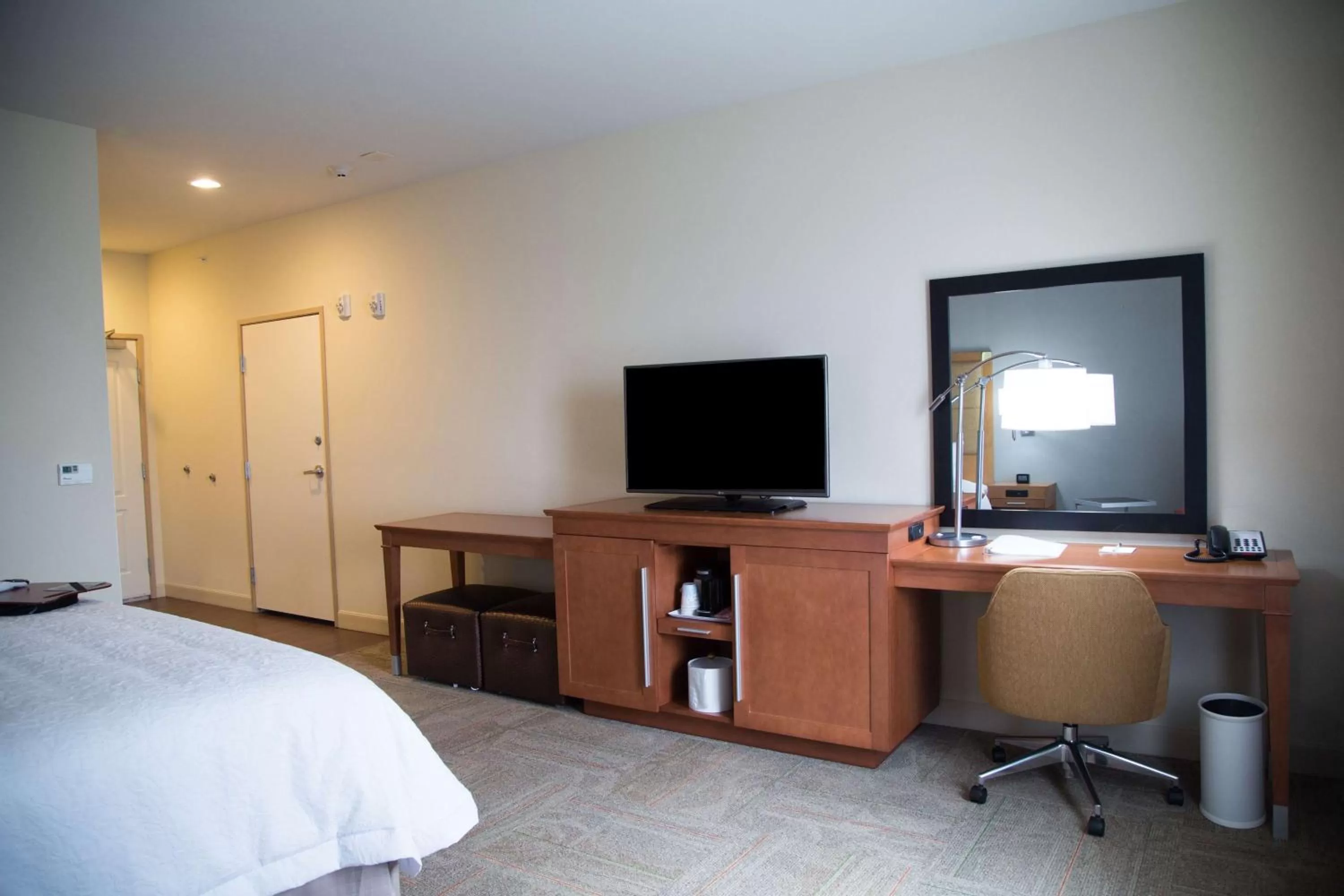 Bed in Hampton Inn and Suites by Hilton McKinney