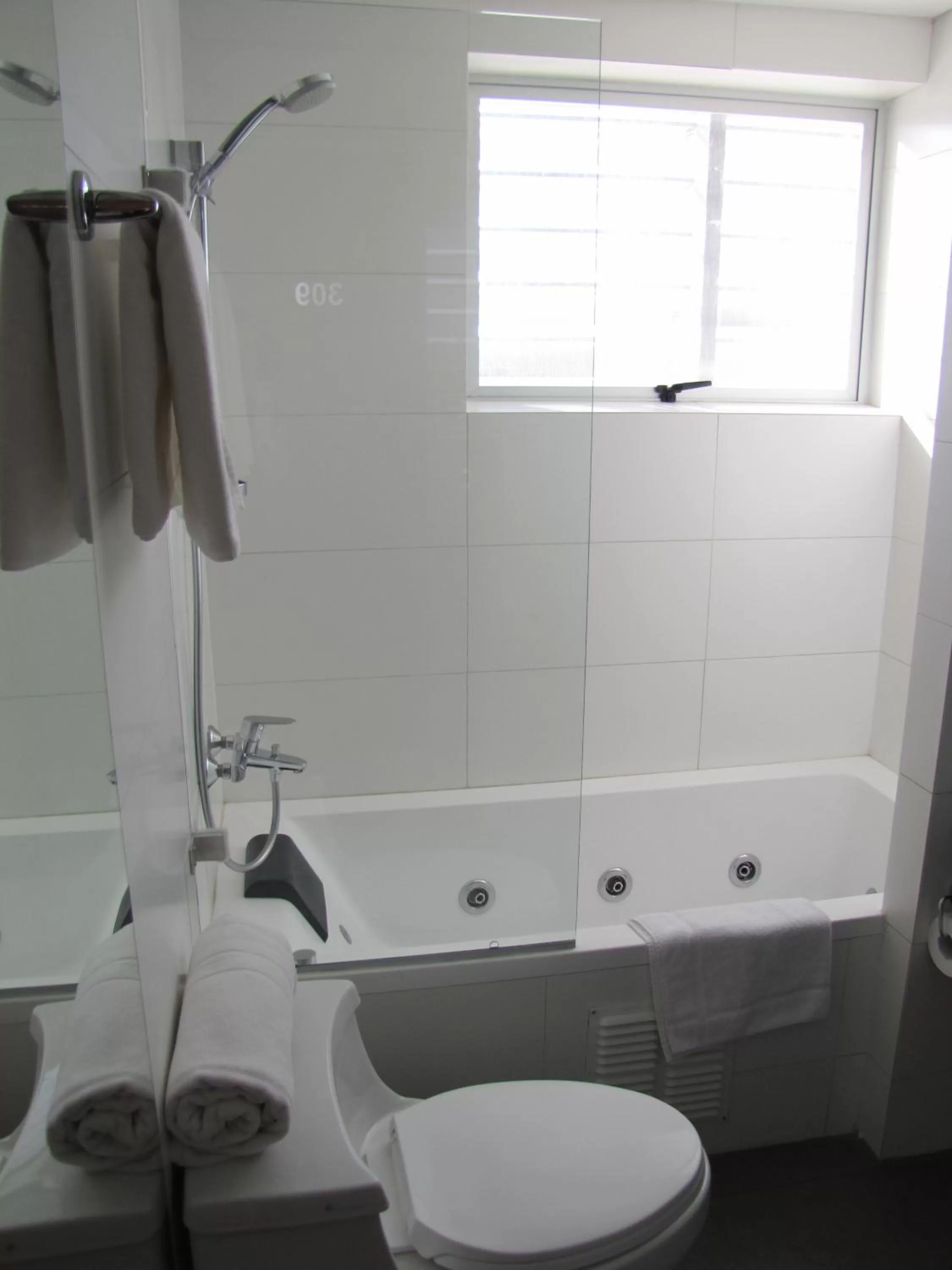 Bathroom in Open Hotel