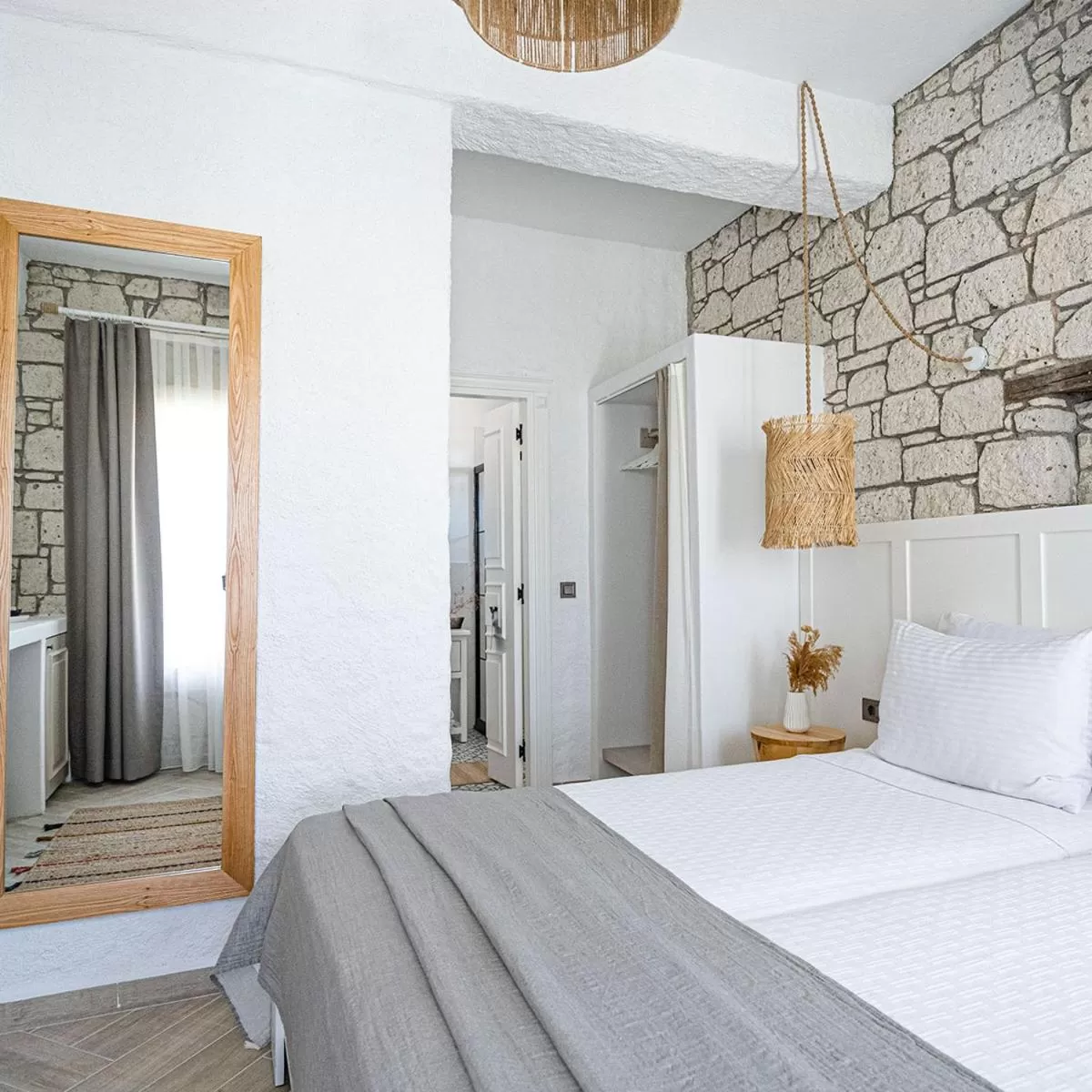 Bed in Voger Alaçatı Silence