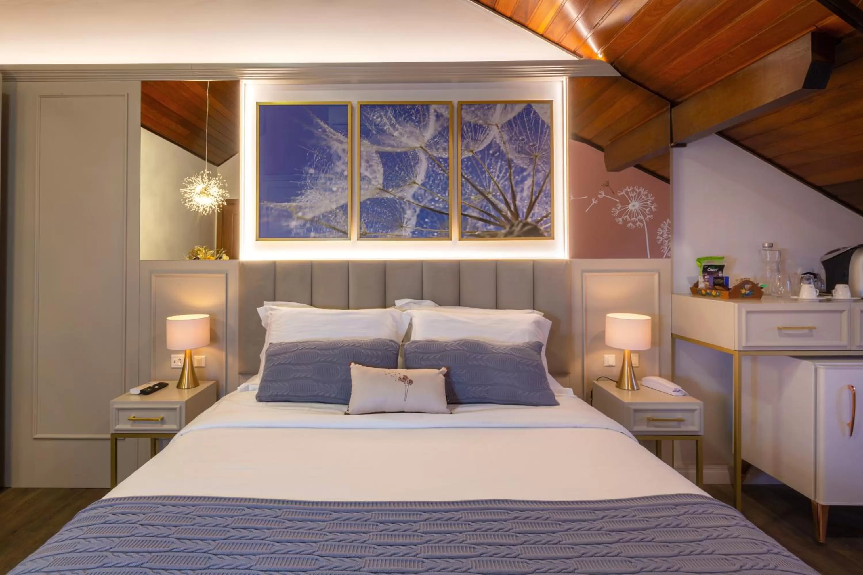 Bed in Blumen Hotel Boutique