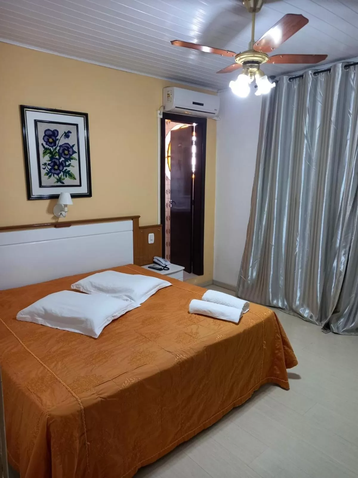 Bed in Nova Vicenza Hotel