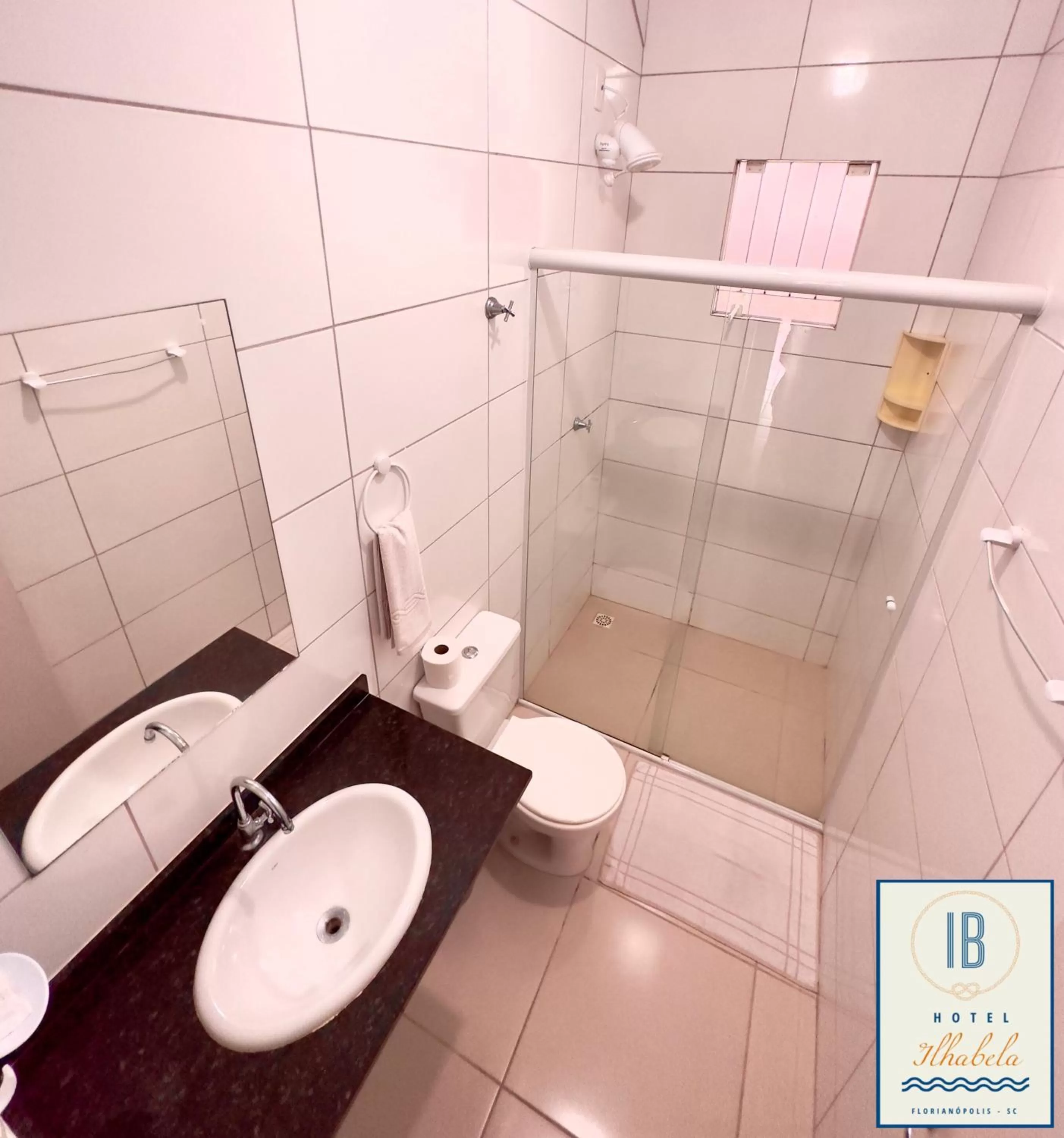 Shower in Hotel Residencial Ilhabela