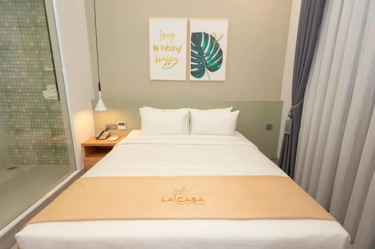 Bed in La Casa Tuy Hòa