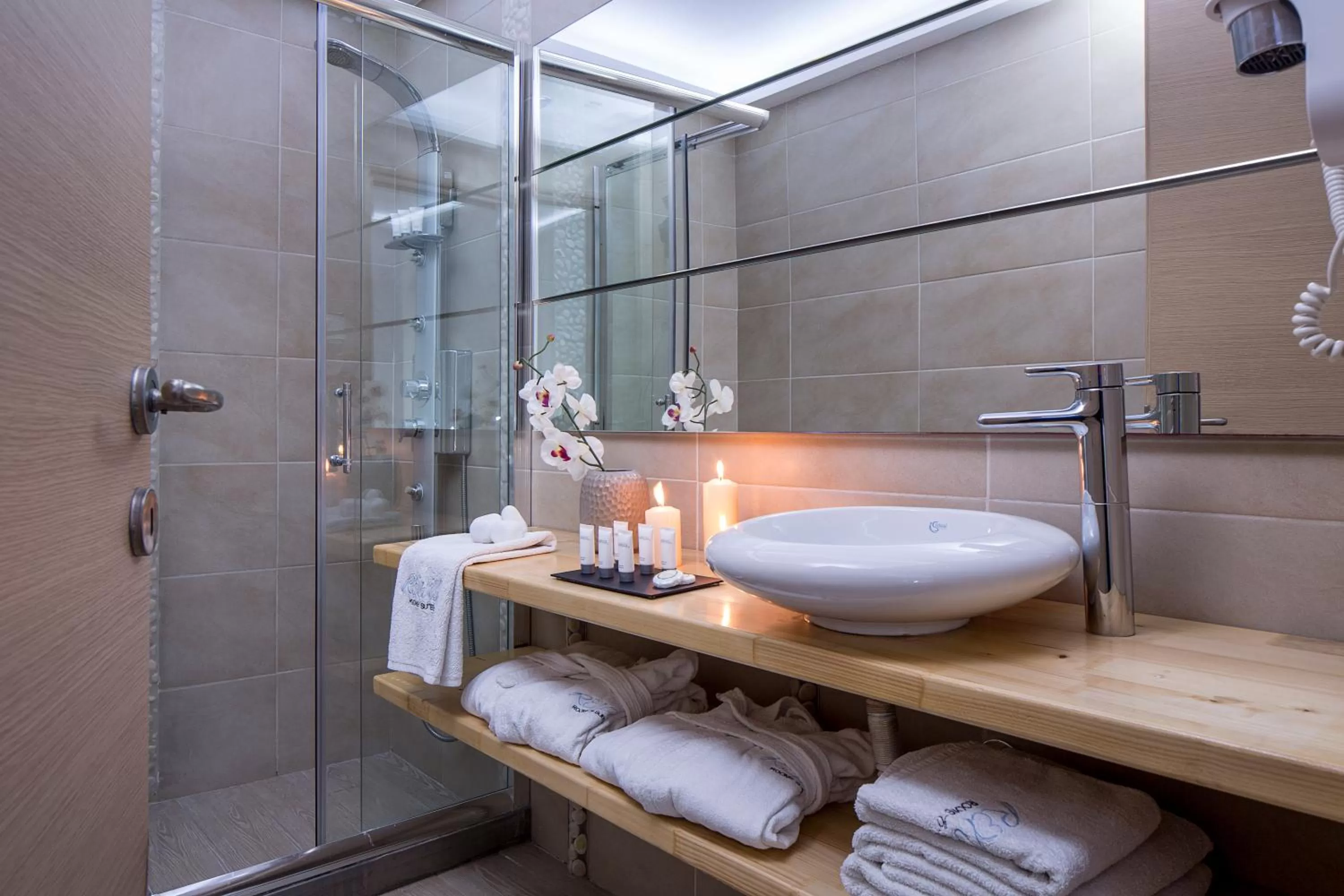 Bathroom in Callia Retreat Suites - Adults Only