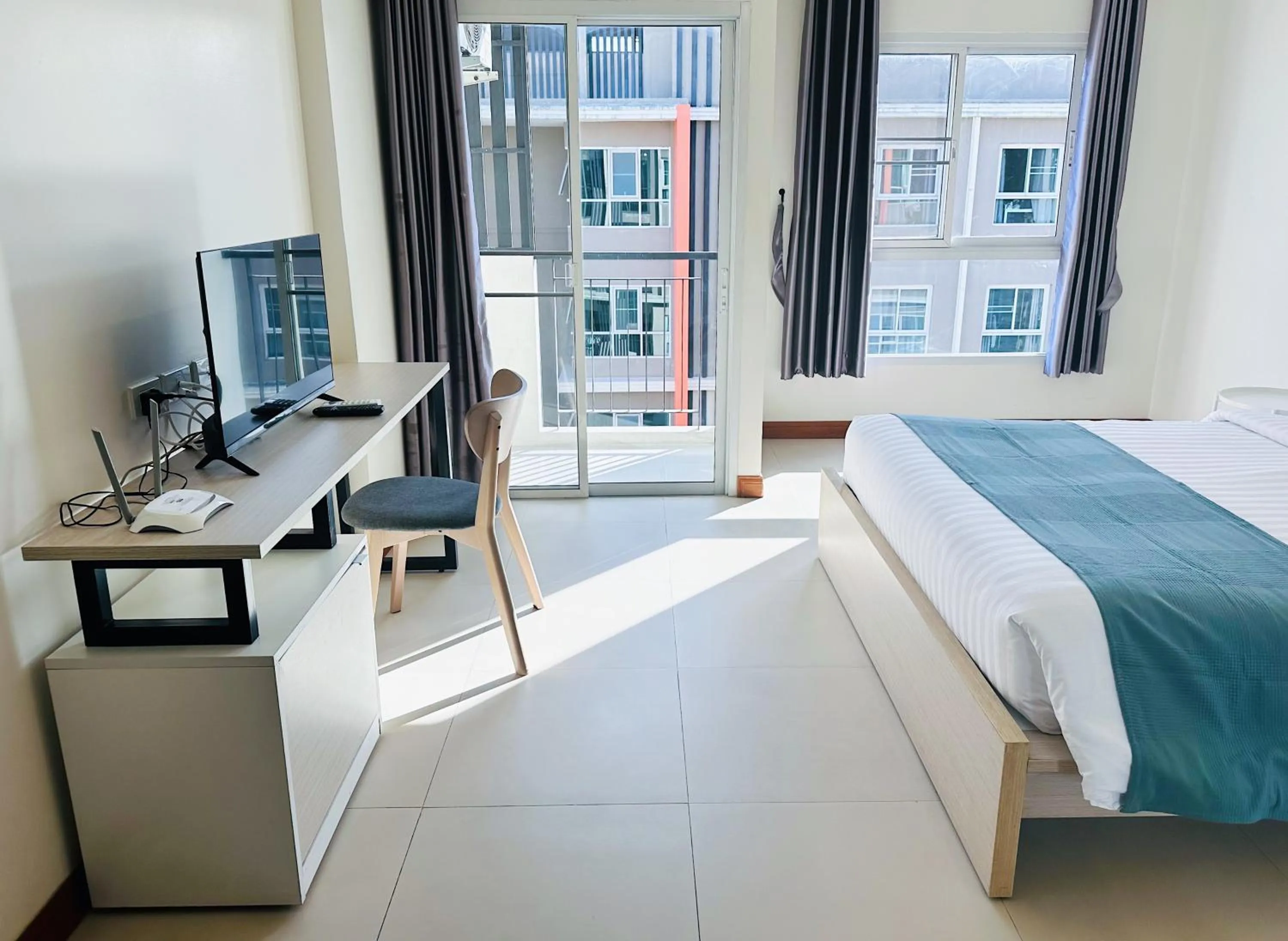 Bedroom, Bed in The Lodge @ Min Residence