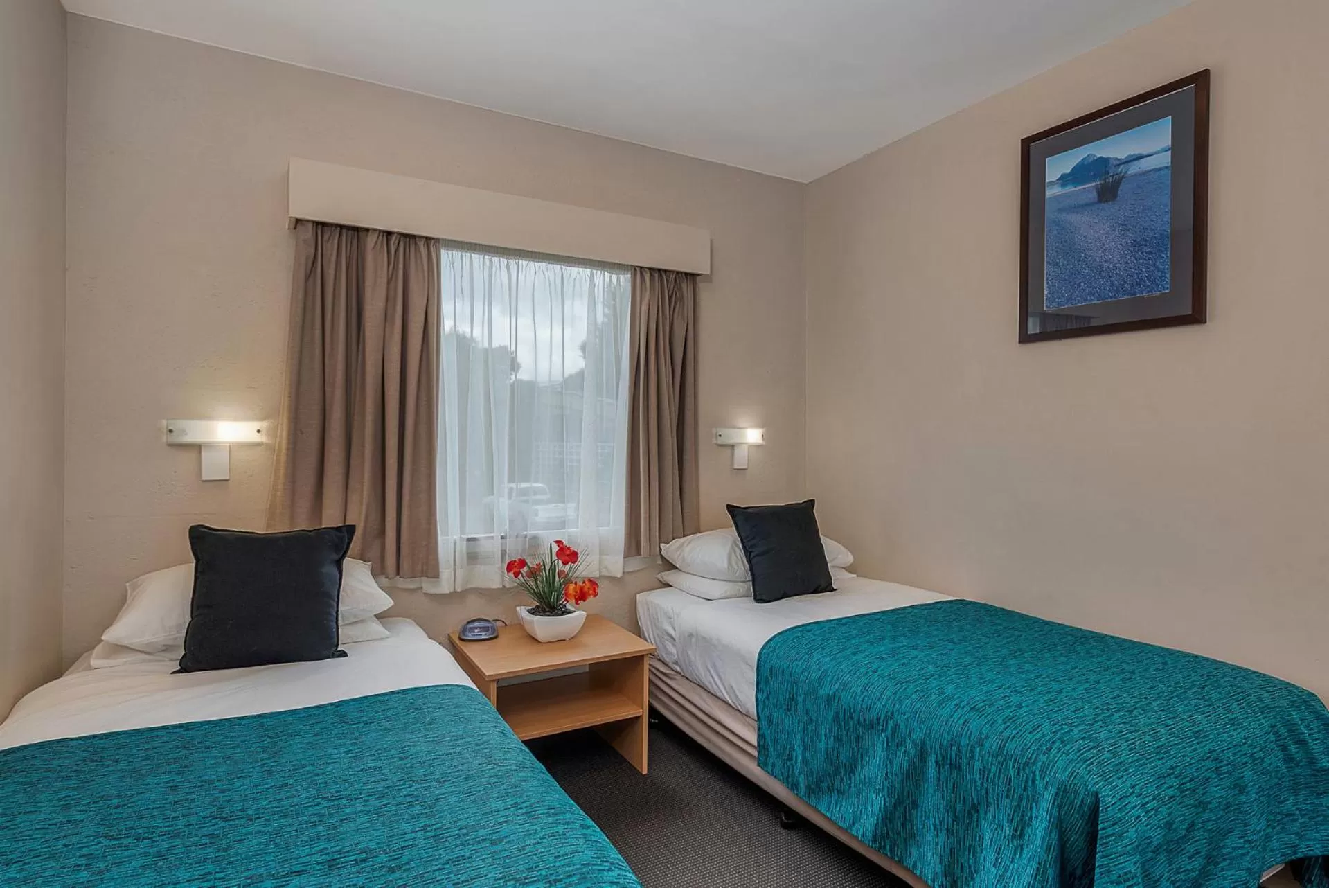 Bedroom, Bed in Bay View Villas