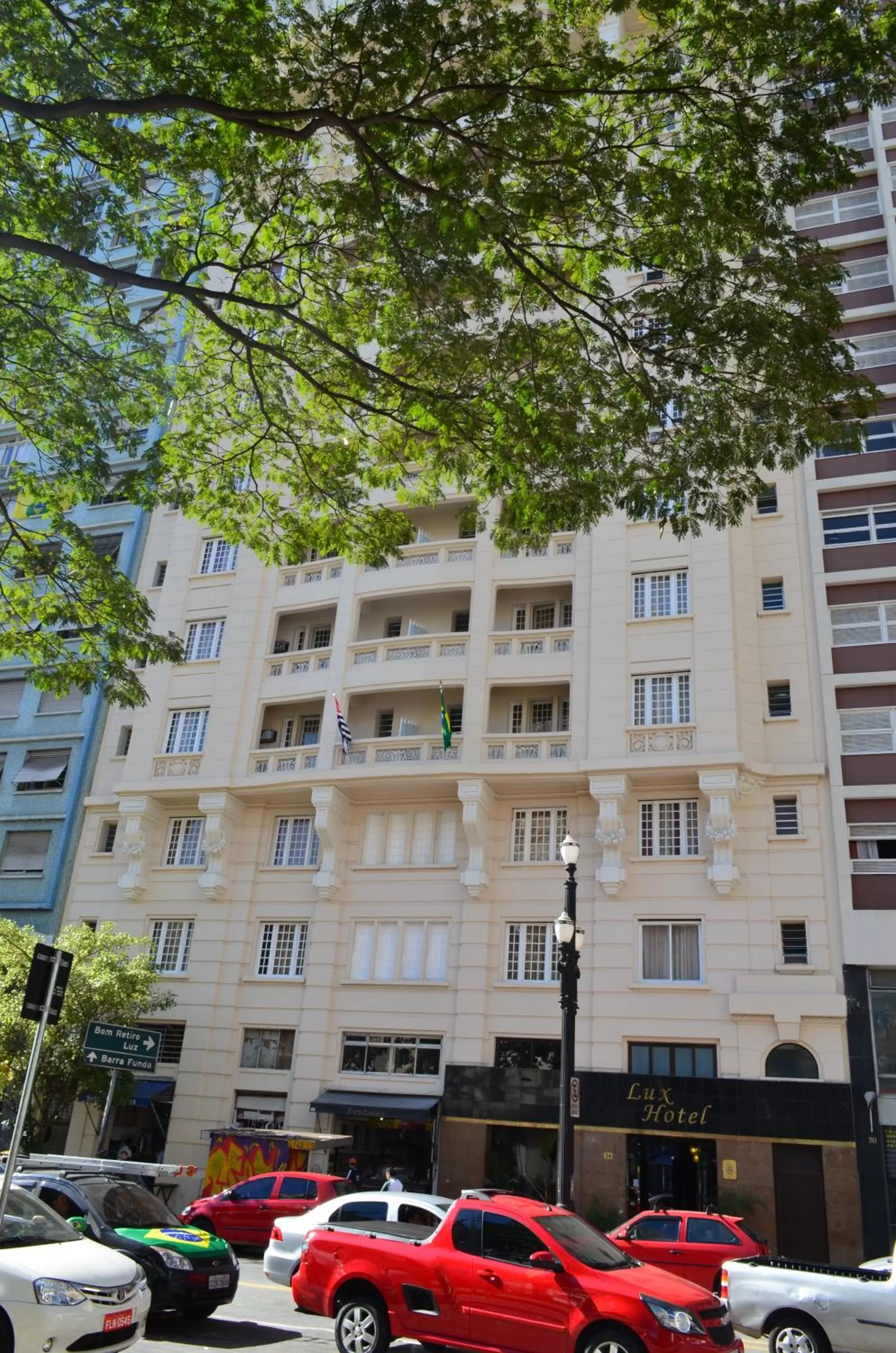 Facade/entrance in Lux Hotel