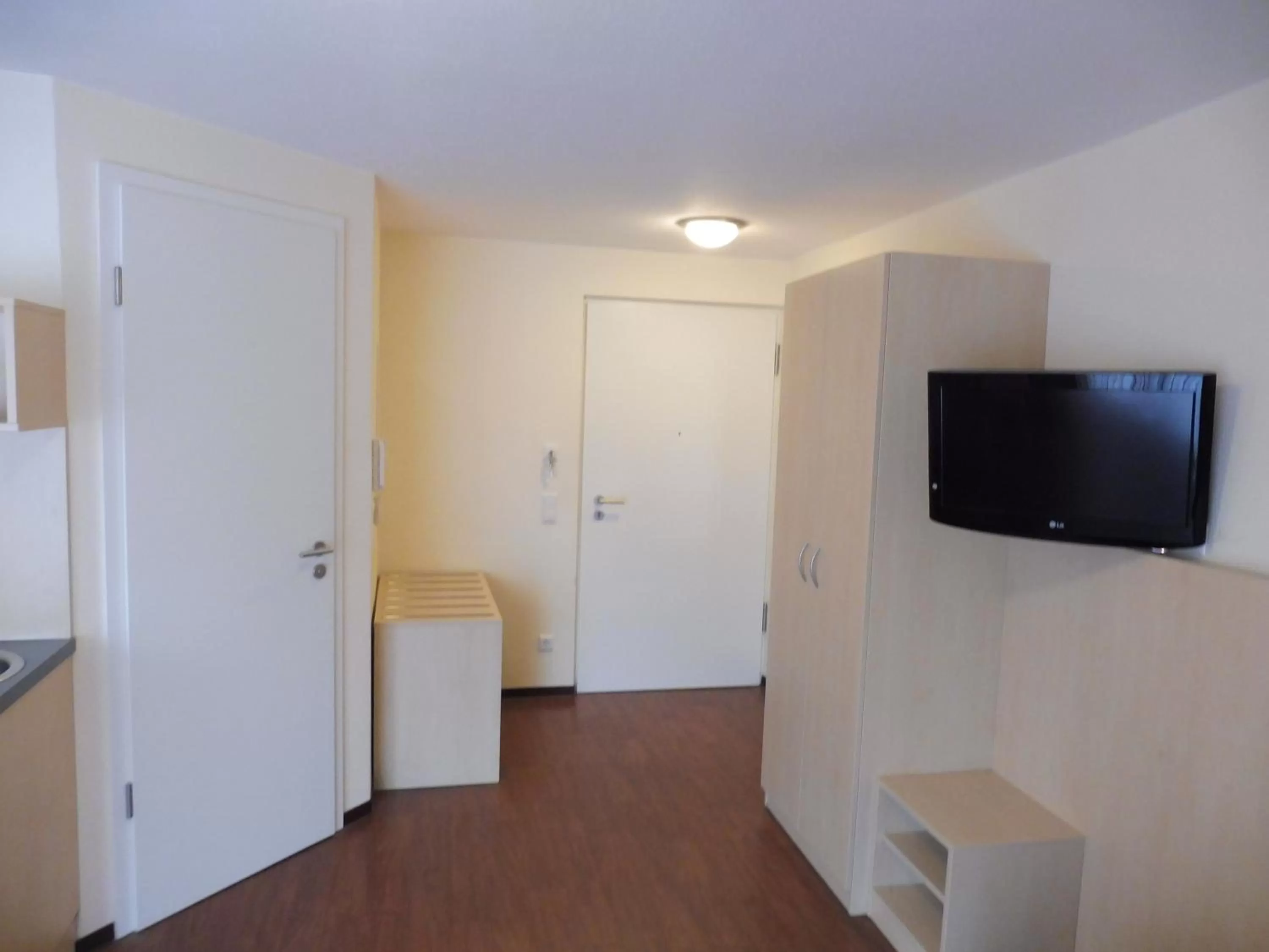 TV/Entertainment Center in Hotel Gasthof zum Engel - Gästehaus