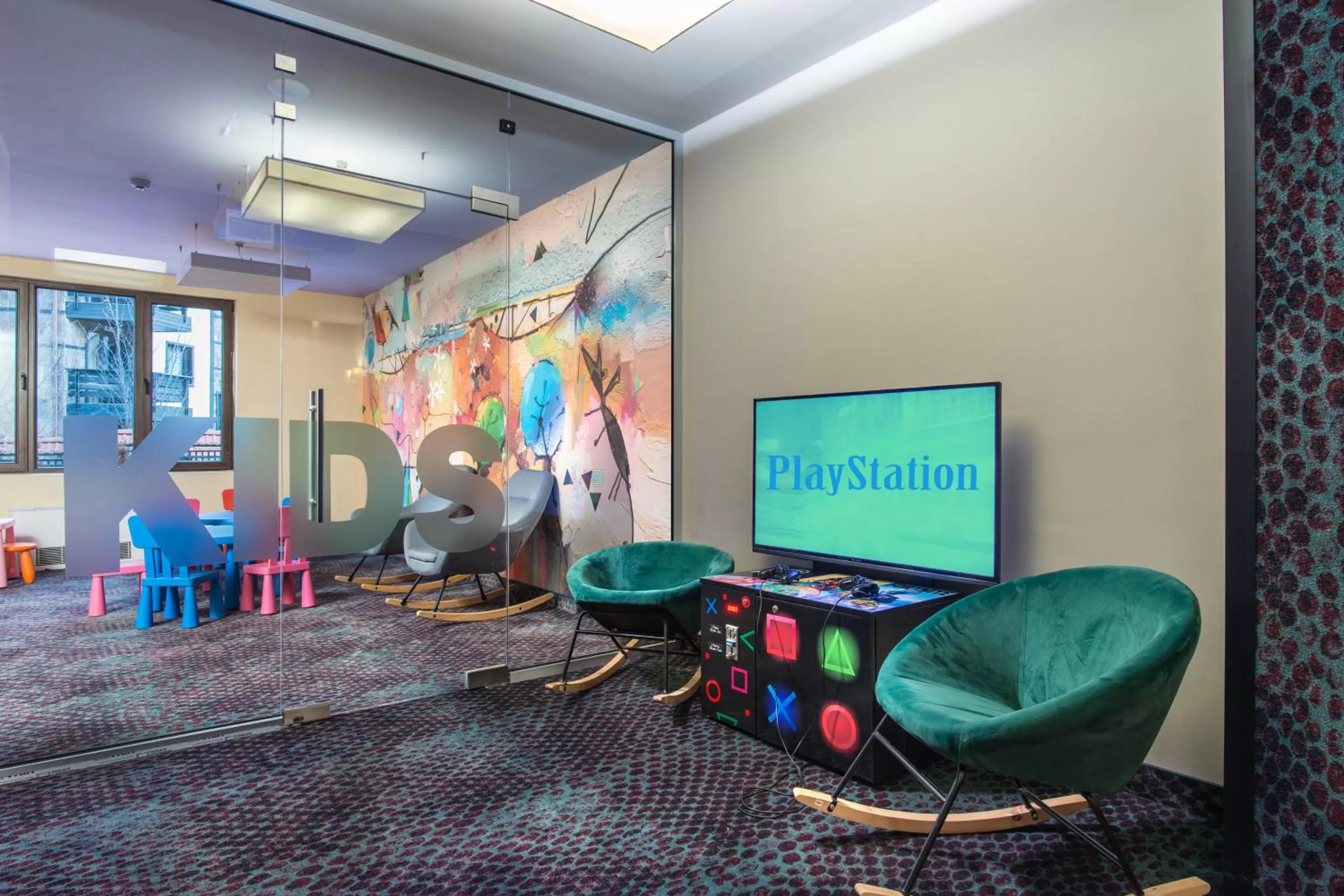 TV and multimedia in Ores Boutique Hotel