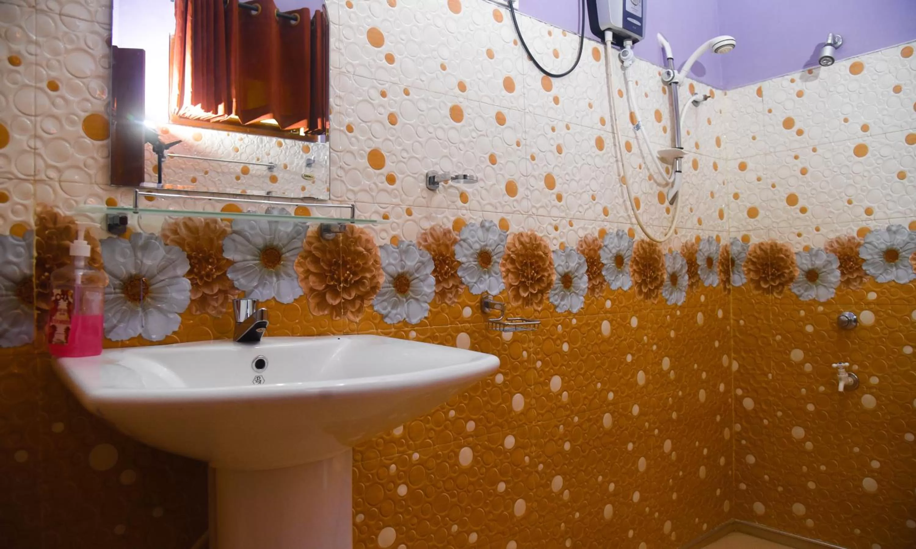 Bathroom in Madushanka Resort