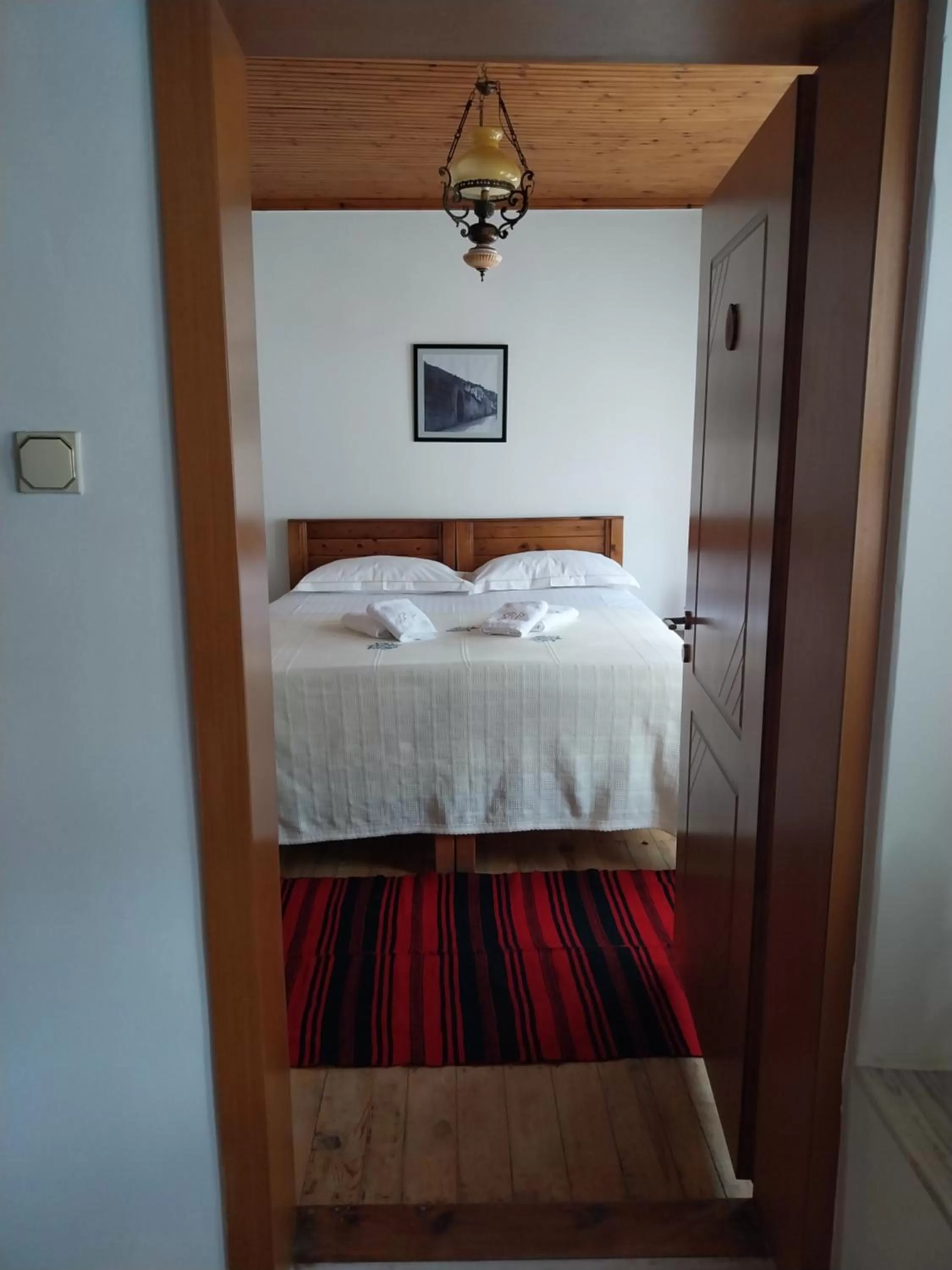 Bed in Guest House J.Prifti