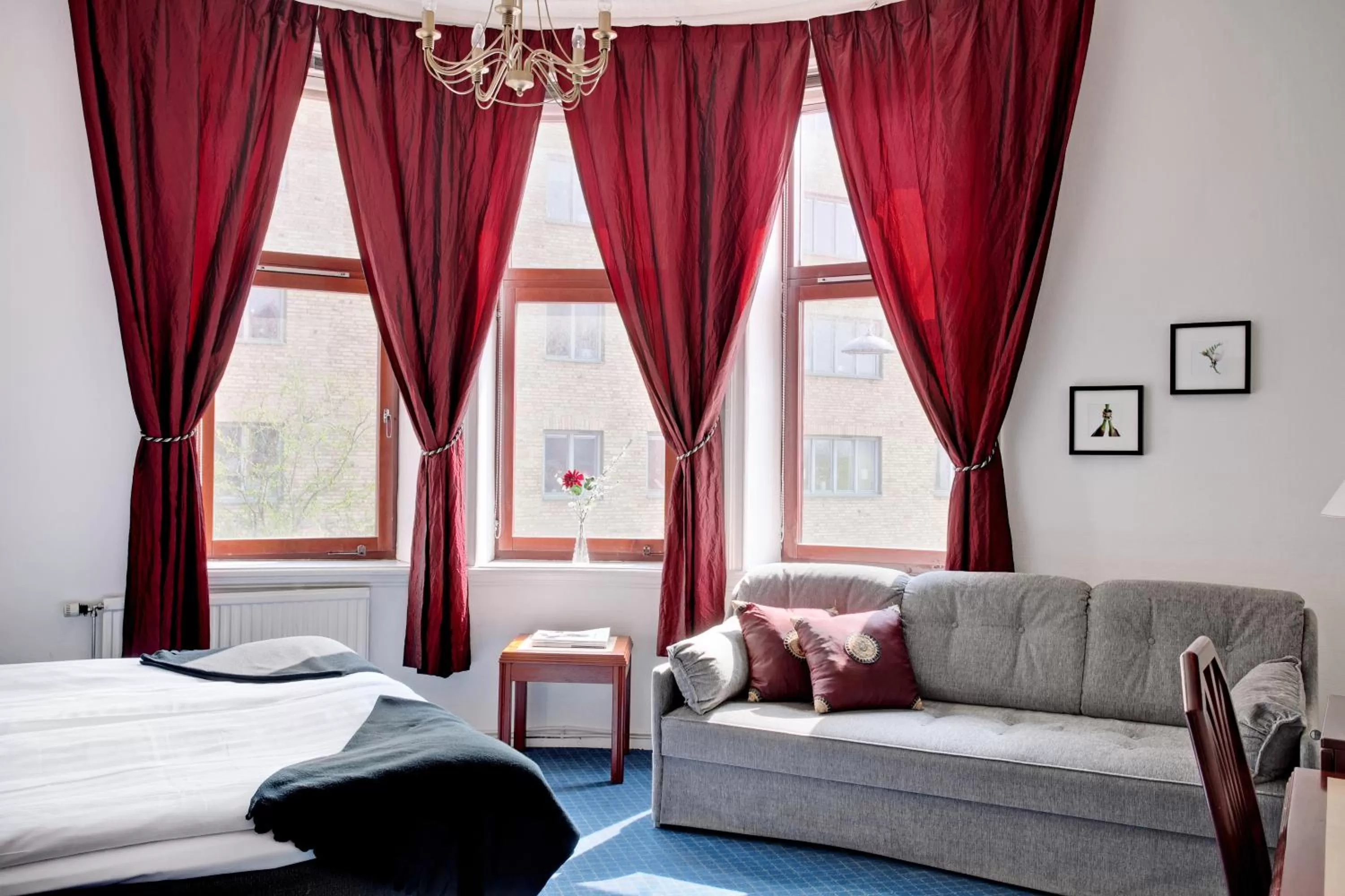 Photo of the whole room, Bed in Best Western Tidbloms Hotel