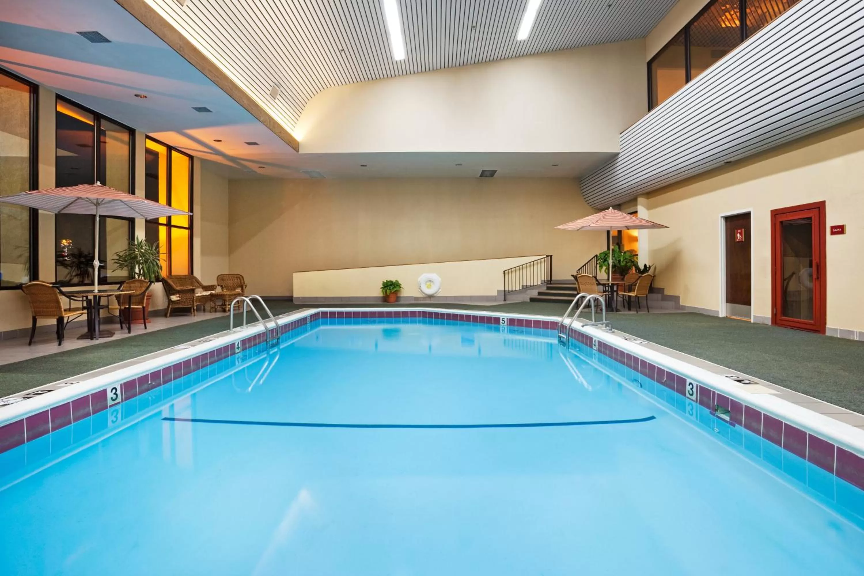 Swimming pool in Crowne Plaza Hotel Hickory by IHG