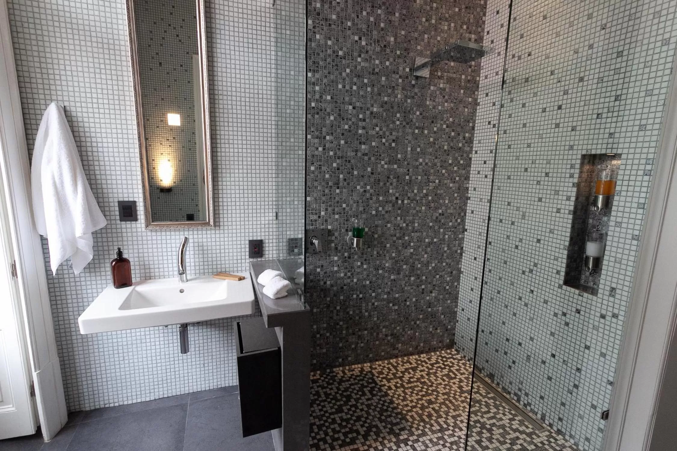 Bathroom in Mumedi Design Hotel