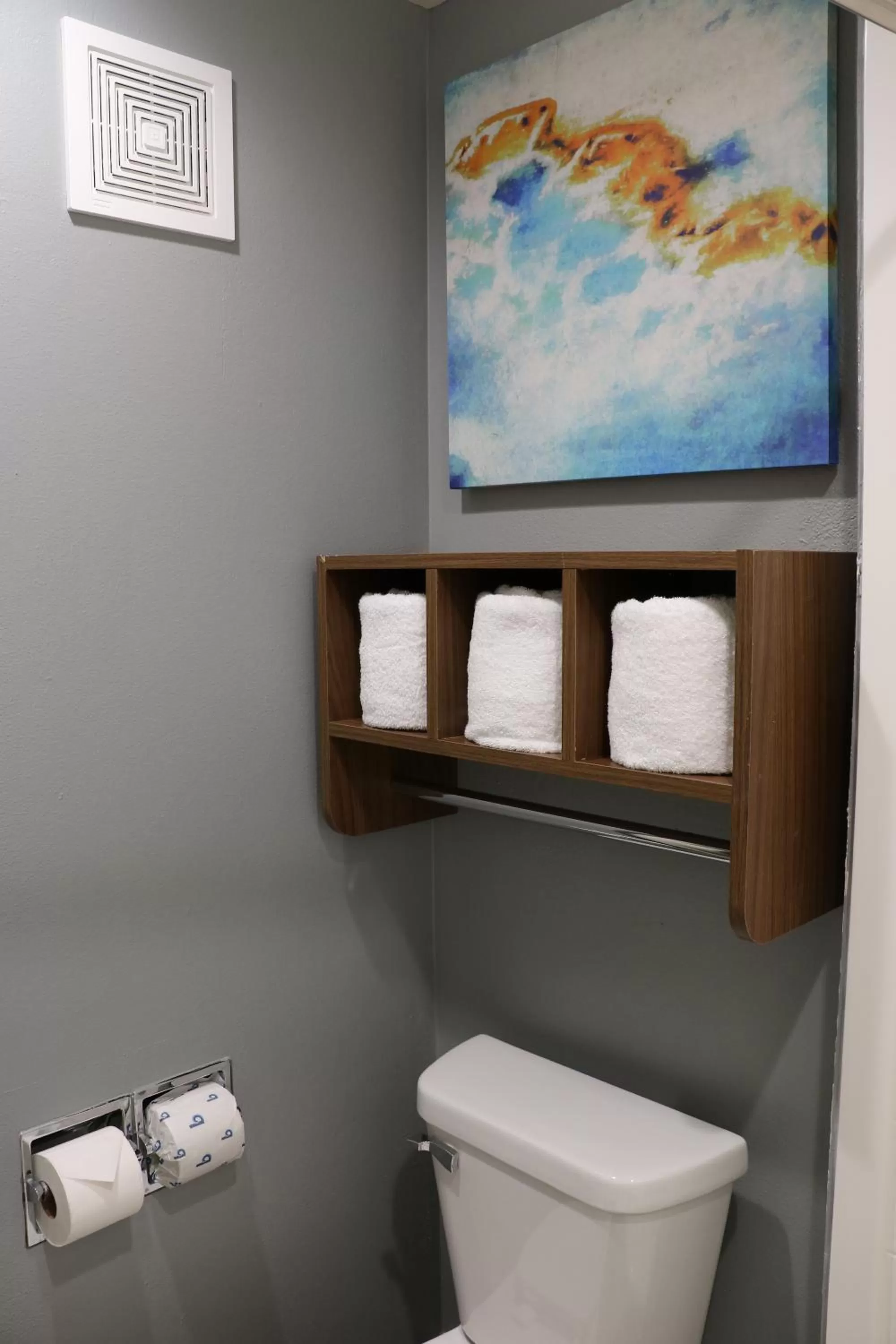 Toilet in La Quinta by Wyndham Chicago Gurnee