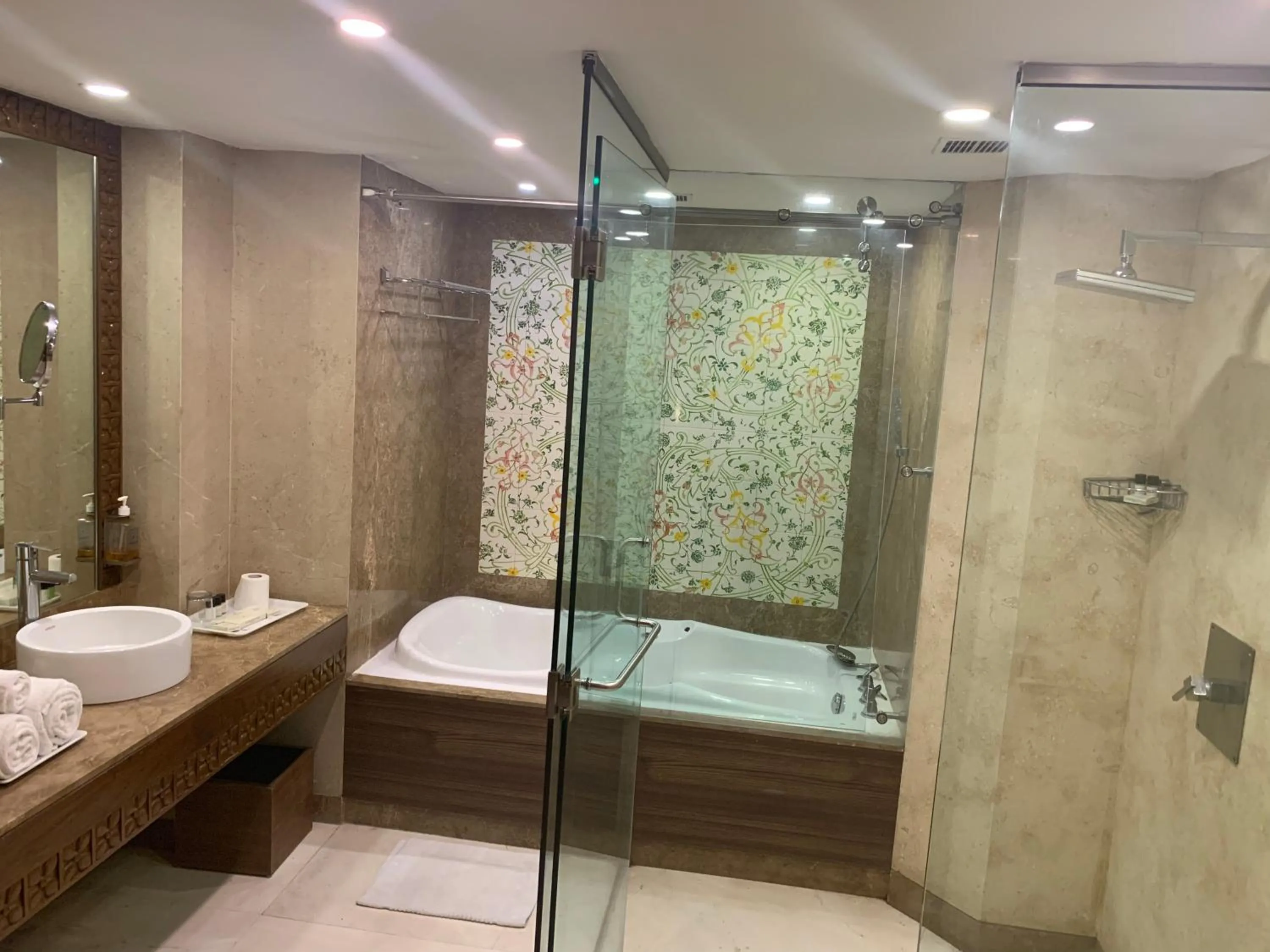 Shower in The Manohar Hyderabad