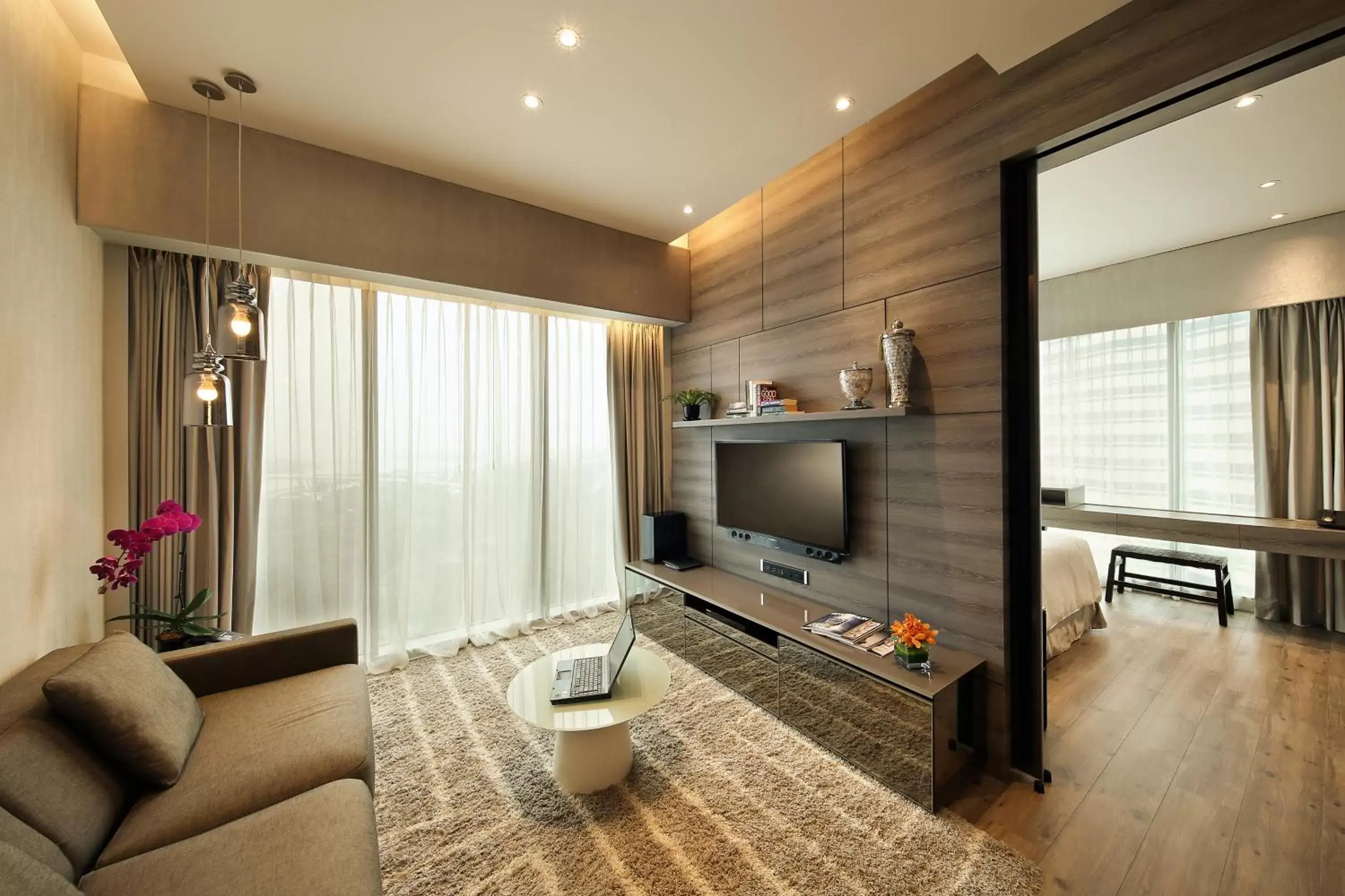 Premium One-Bedroom Apartment with City View in Pan Pacific Serviced Suites Beach Road, Singapore Premium One-Bedroom Apartment with City View in Pan Pacific Serviced Suites Beach Road, Singapore