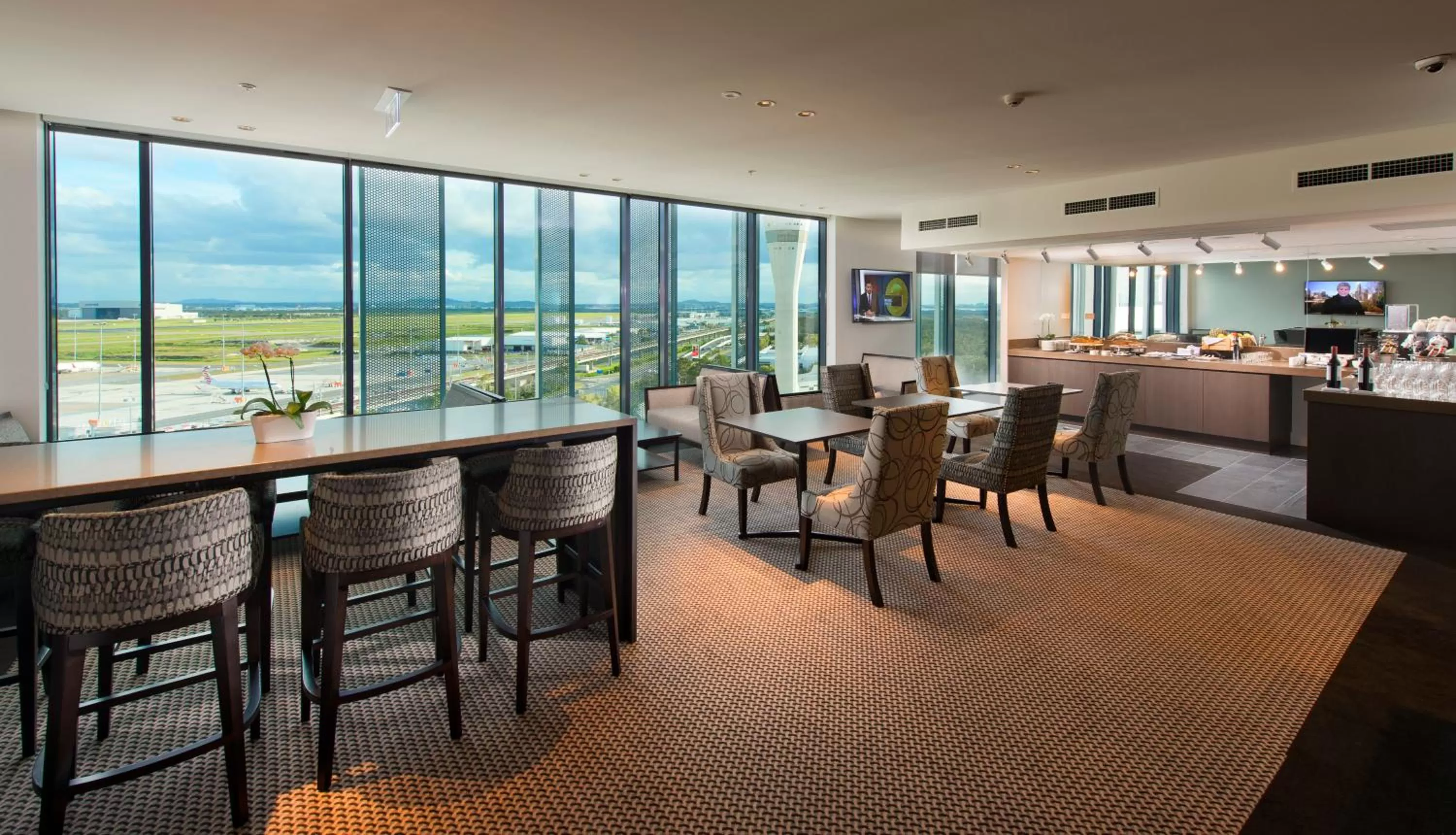 Food and drinks in Pullman Brisbane Airport