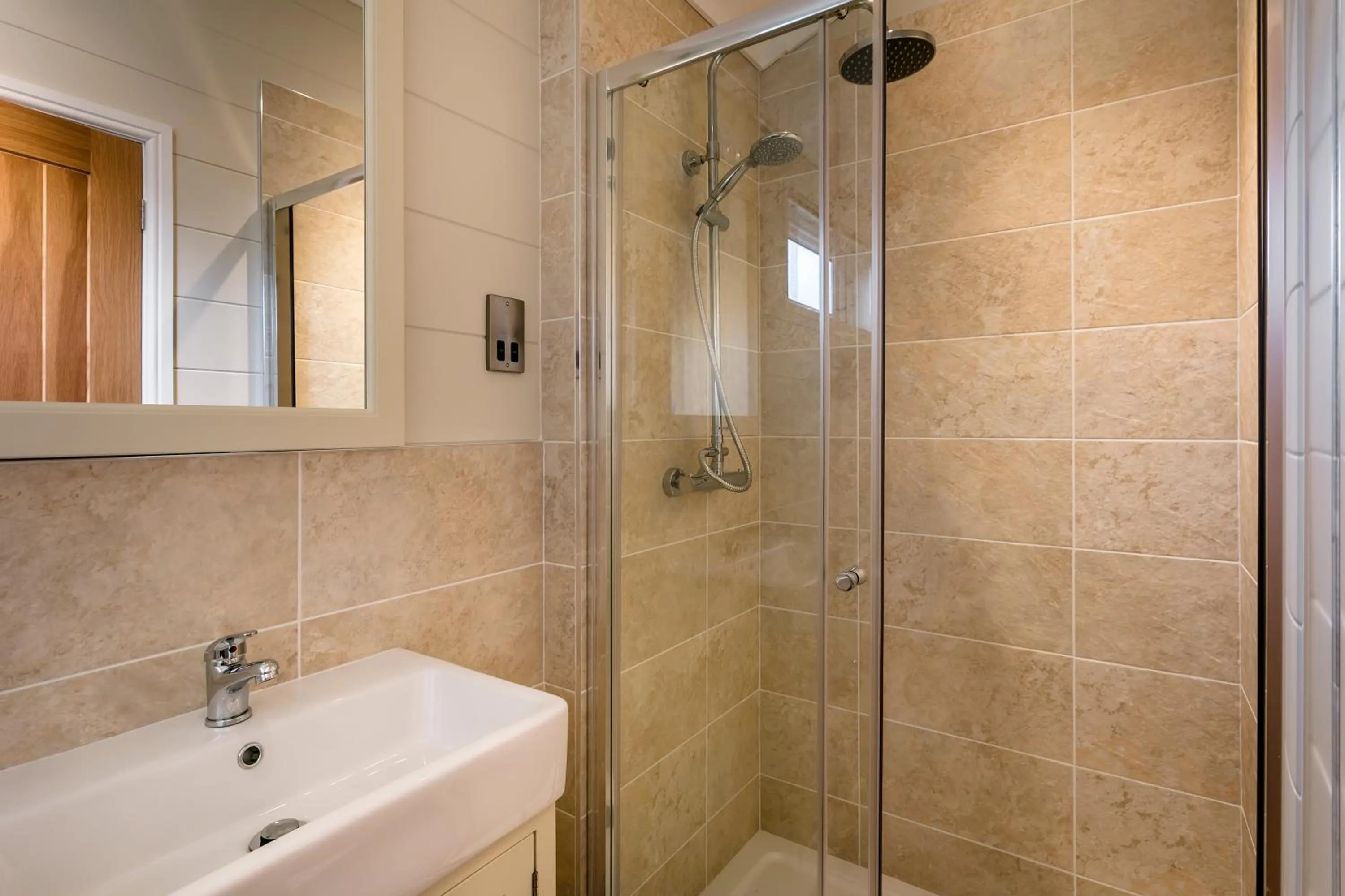 Shower in The Gamekeeper's Inn