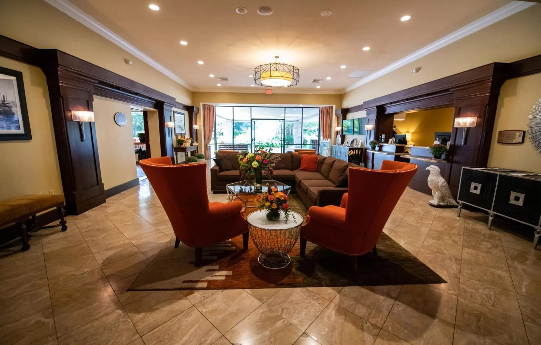 Lobby or reception in Holiday Inn Bar Harbor Regency Hotel by IHG