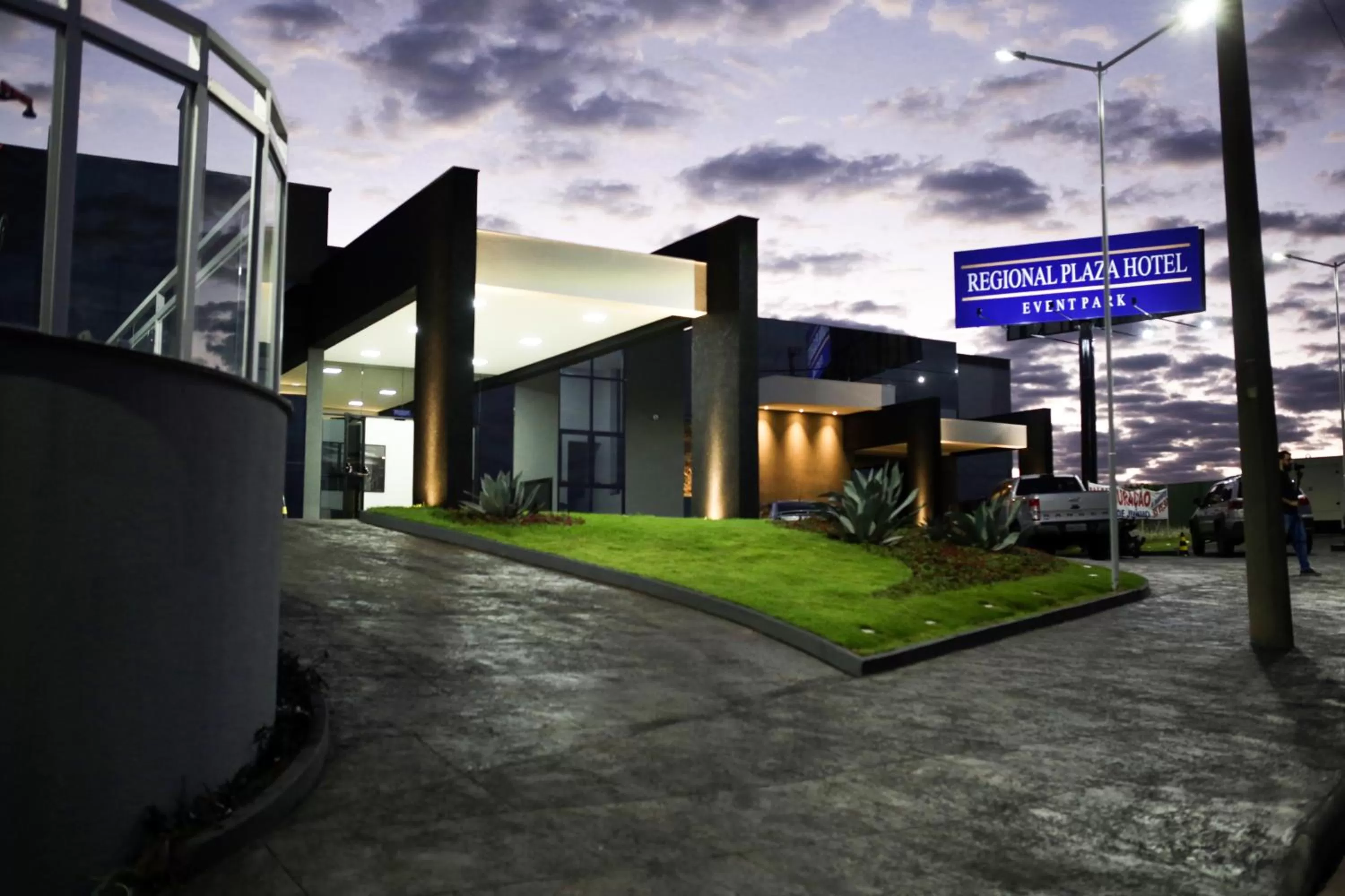 Facade/entrance, Property Building in Regional Plaza Hotel Event Park