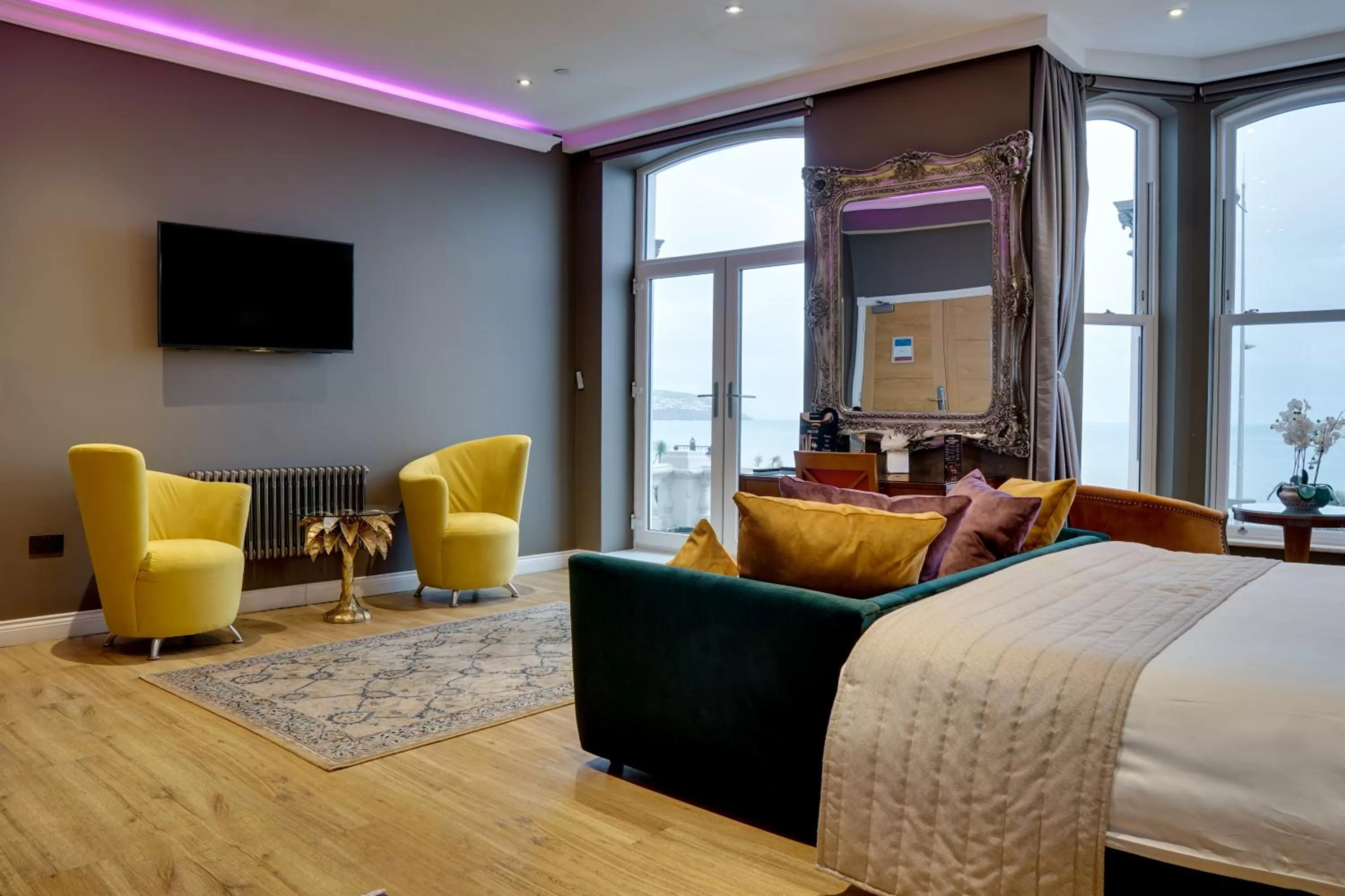 Bed in Halvard Hotel