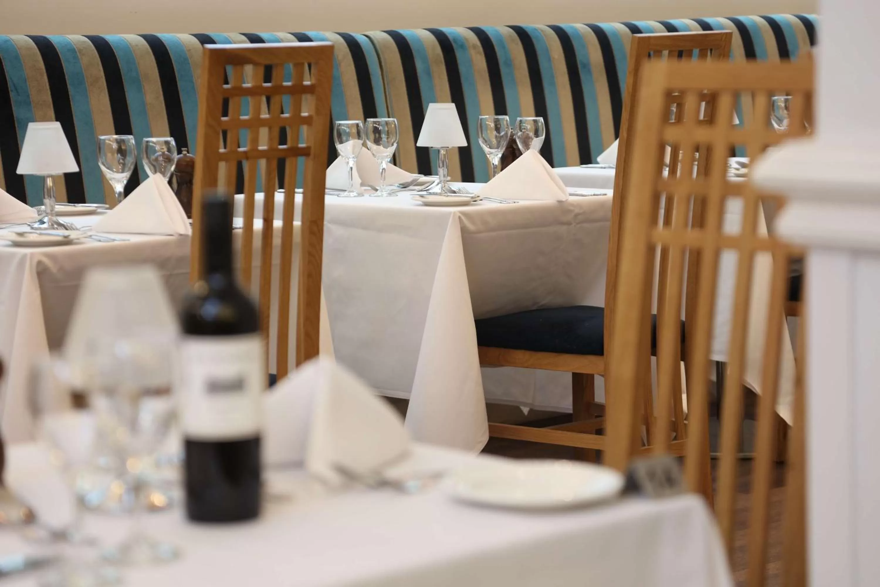 Restaurant/places to eat in Norfolk Royale Hotel