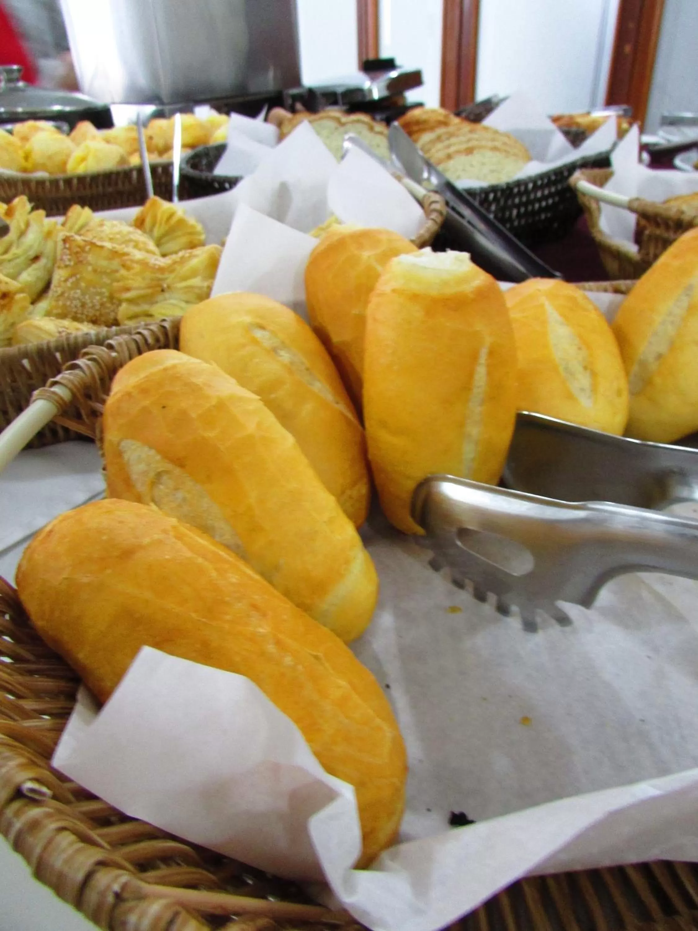 Restaurant/places to eat in De Rose Palace Hotel