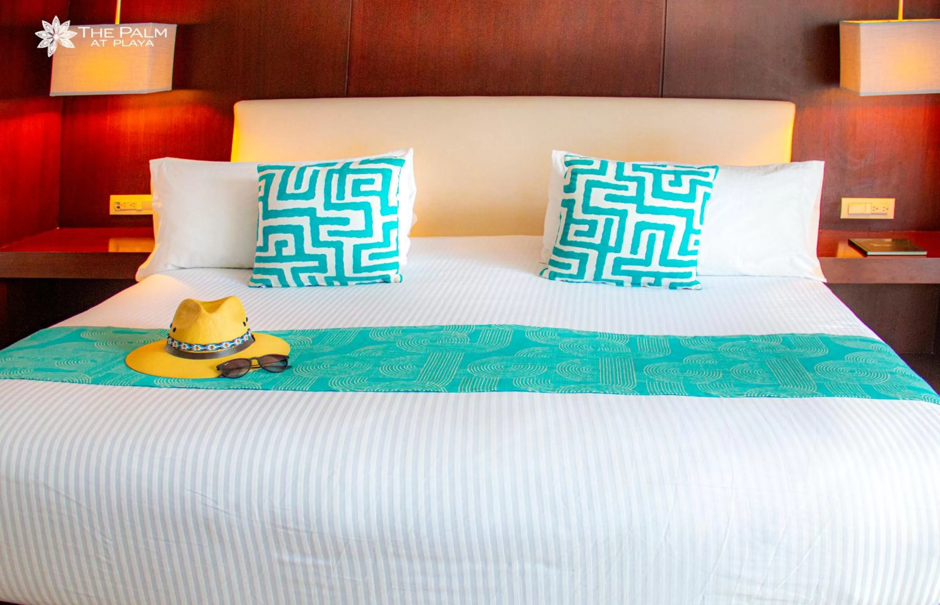 Bedroom, Bed in Hotel The Palm