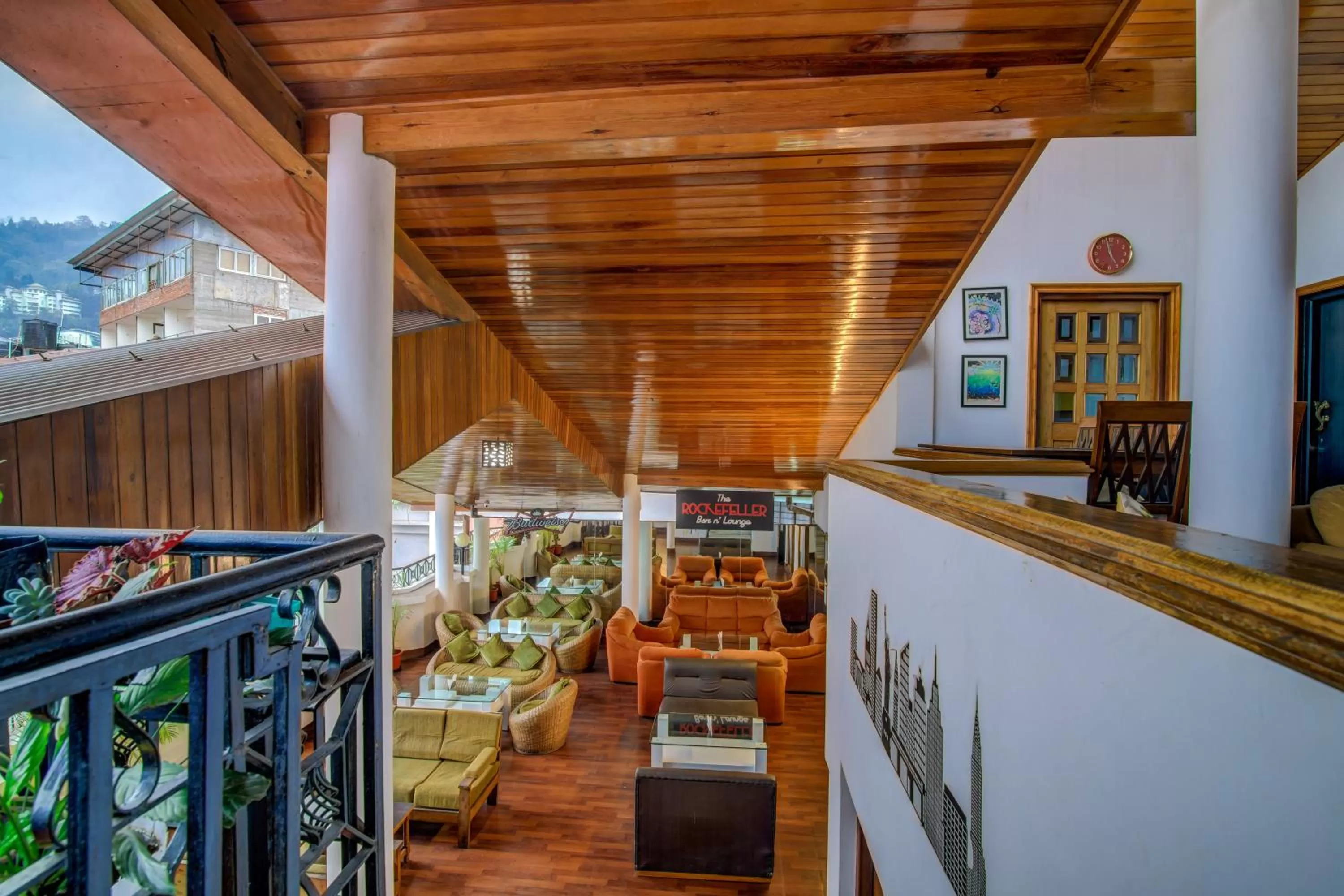 Restaurant/places to eat in Muscatel Yavachi - 400 Mts from MG Marg