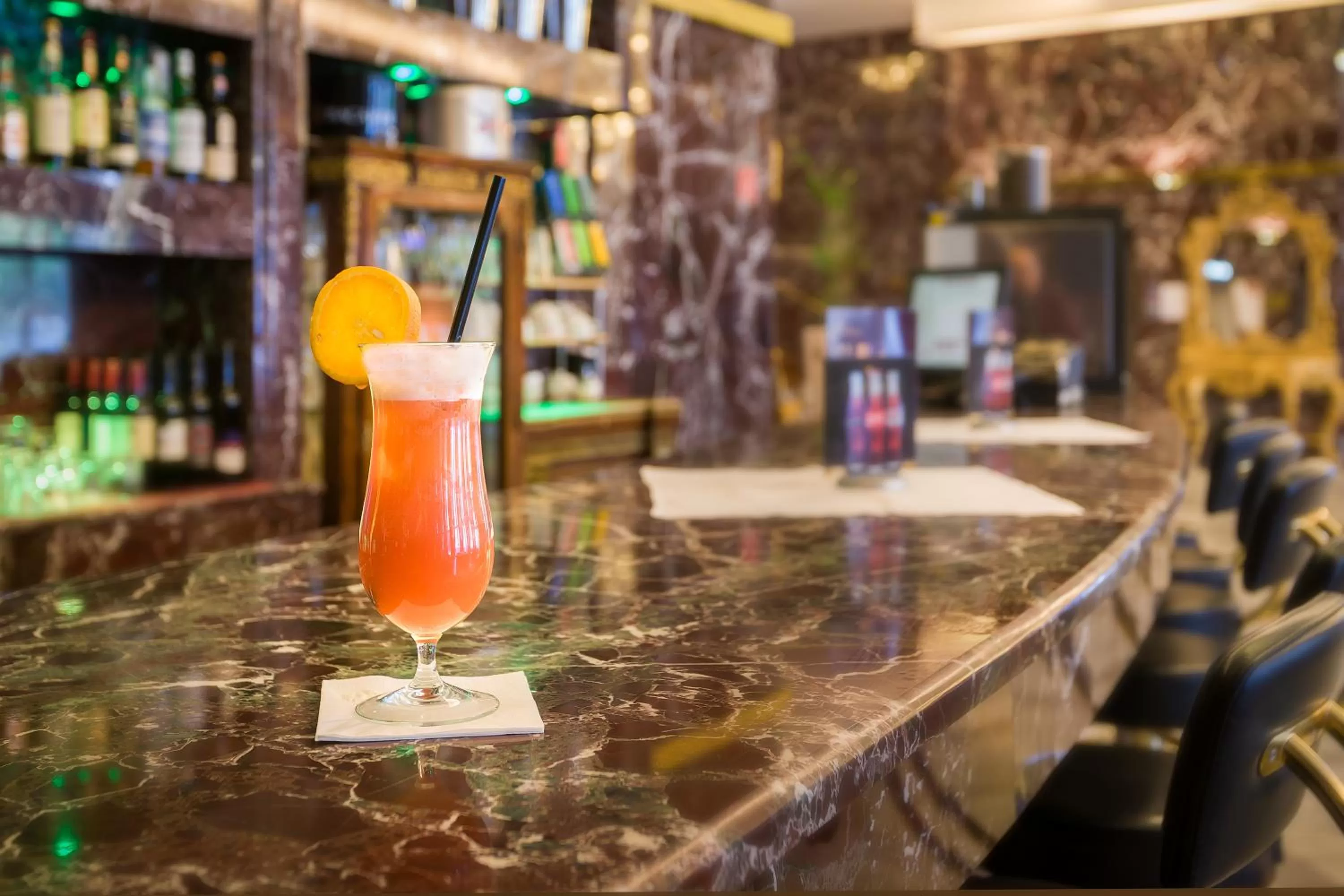 Lounge or bar in Hotel Unique Dortmund Hauptbahnhof