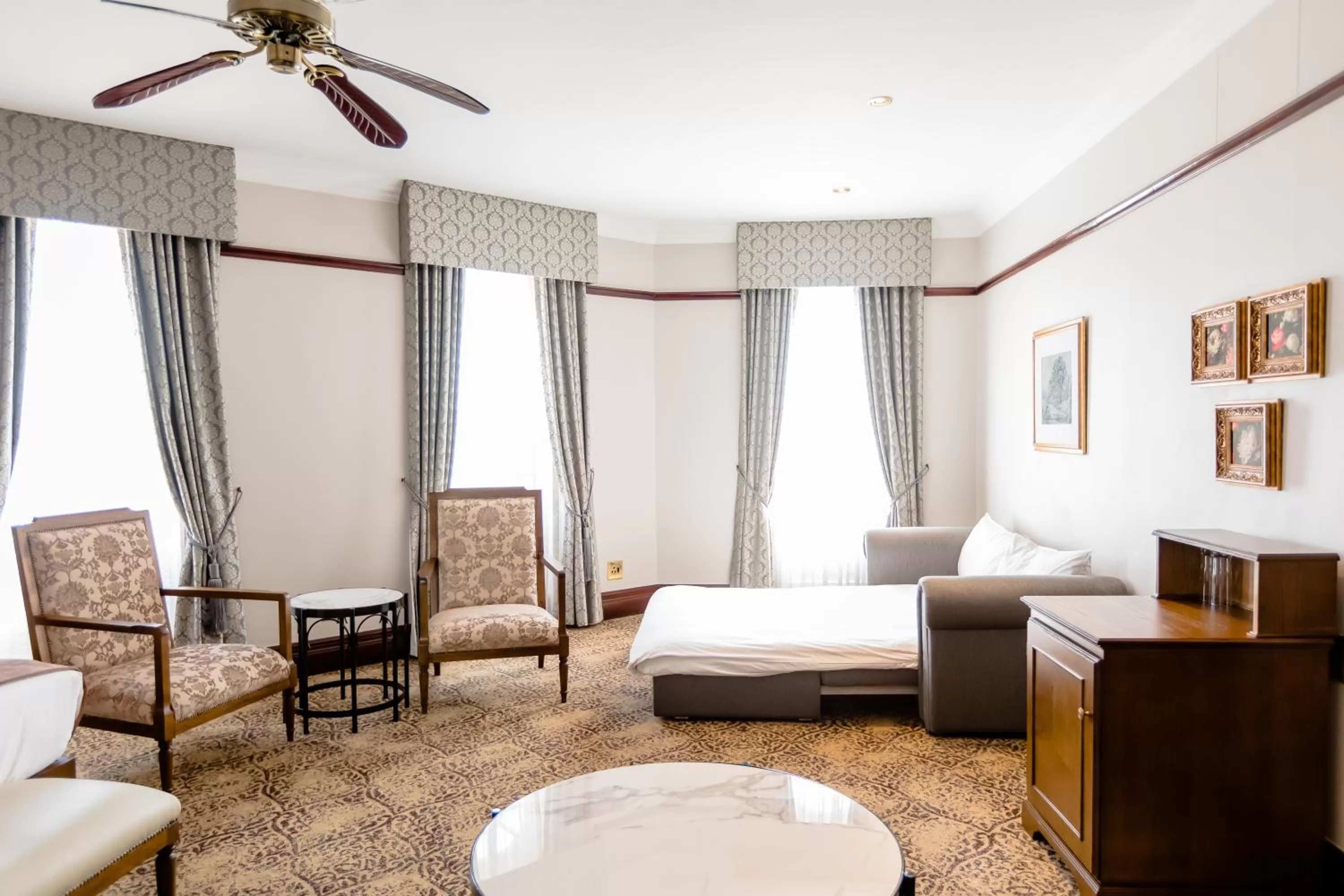 Seating area, Bed in Gold Reef City Hotel