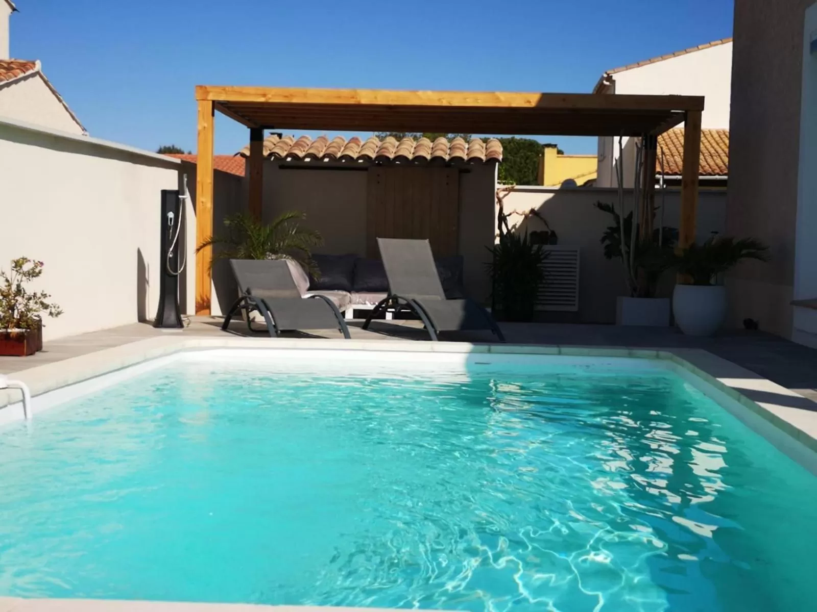 Swimming pool in les chambres du Saunier