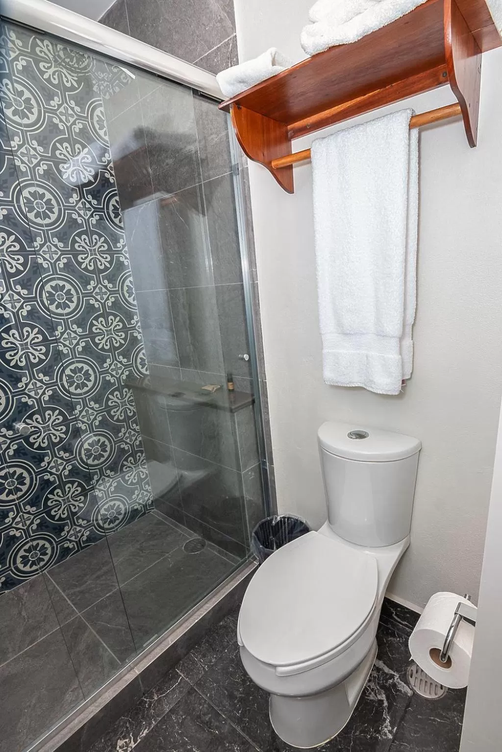 Bathroom in Hotel Danini