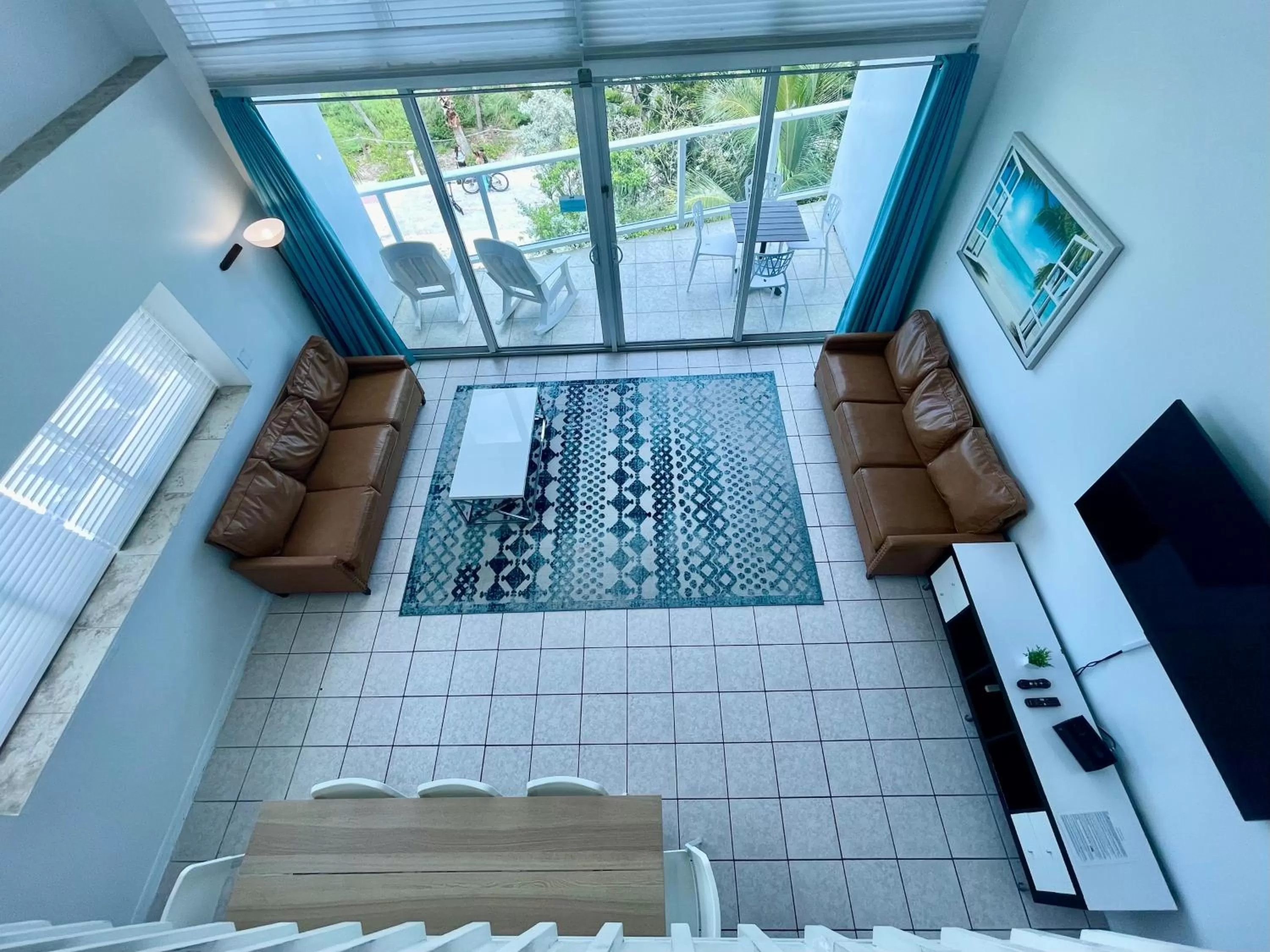 Three-Bedroom Apartment in SeaStays Apartments