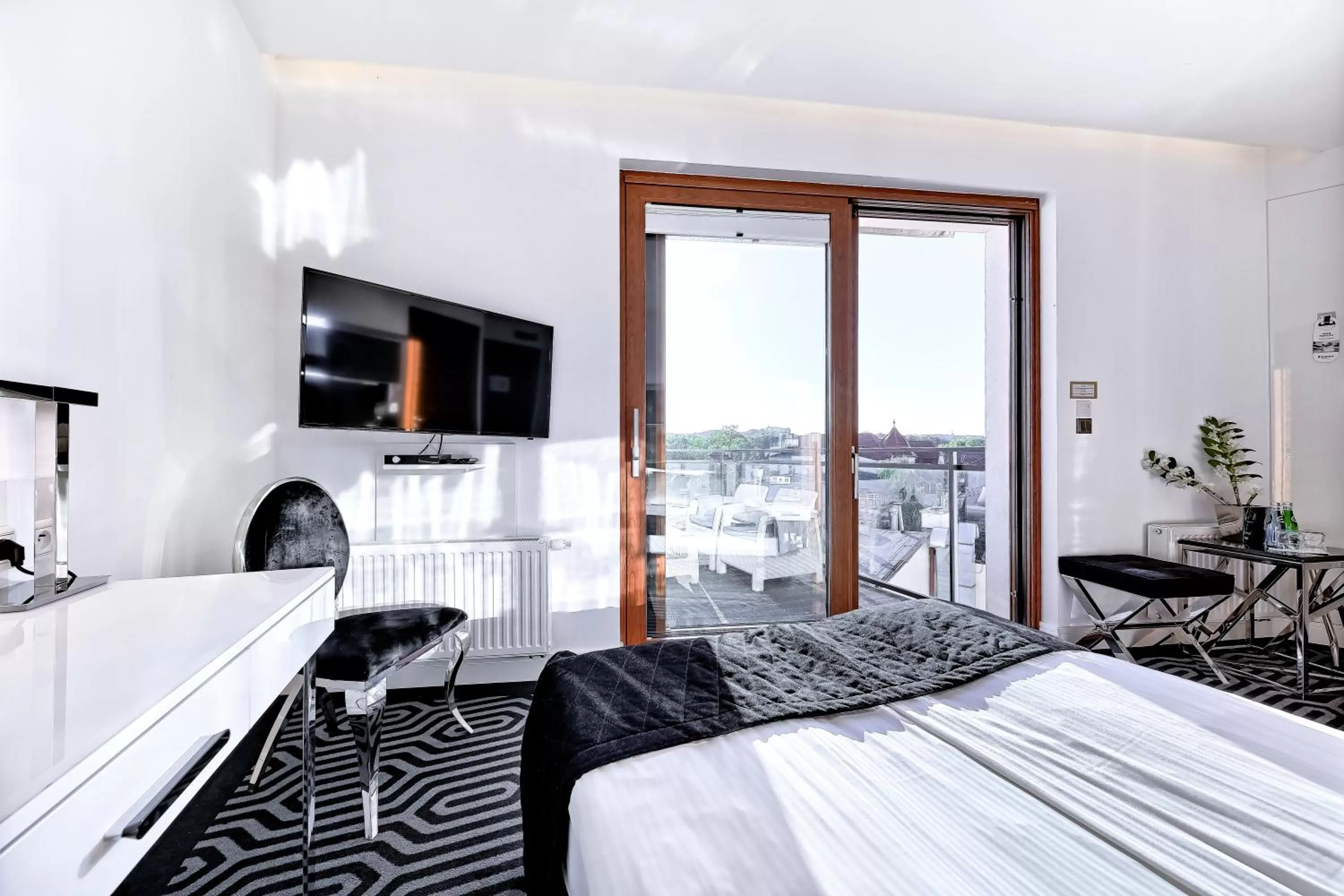 Bed in Bayjonn Boutique Hotel