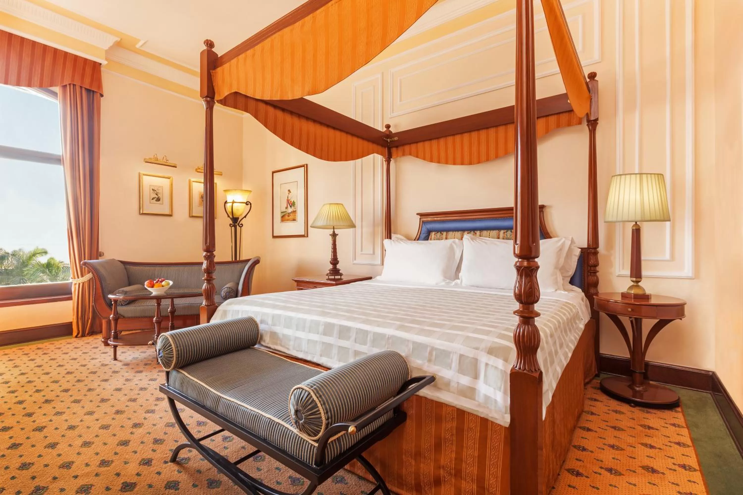 Bedroom in The Oberoi Grand Kolkata