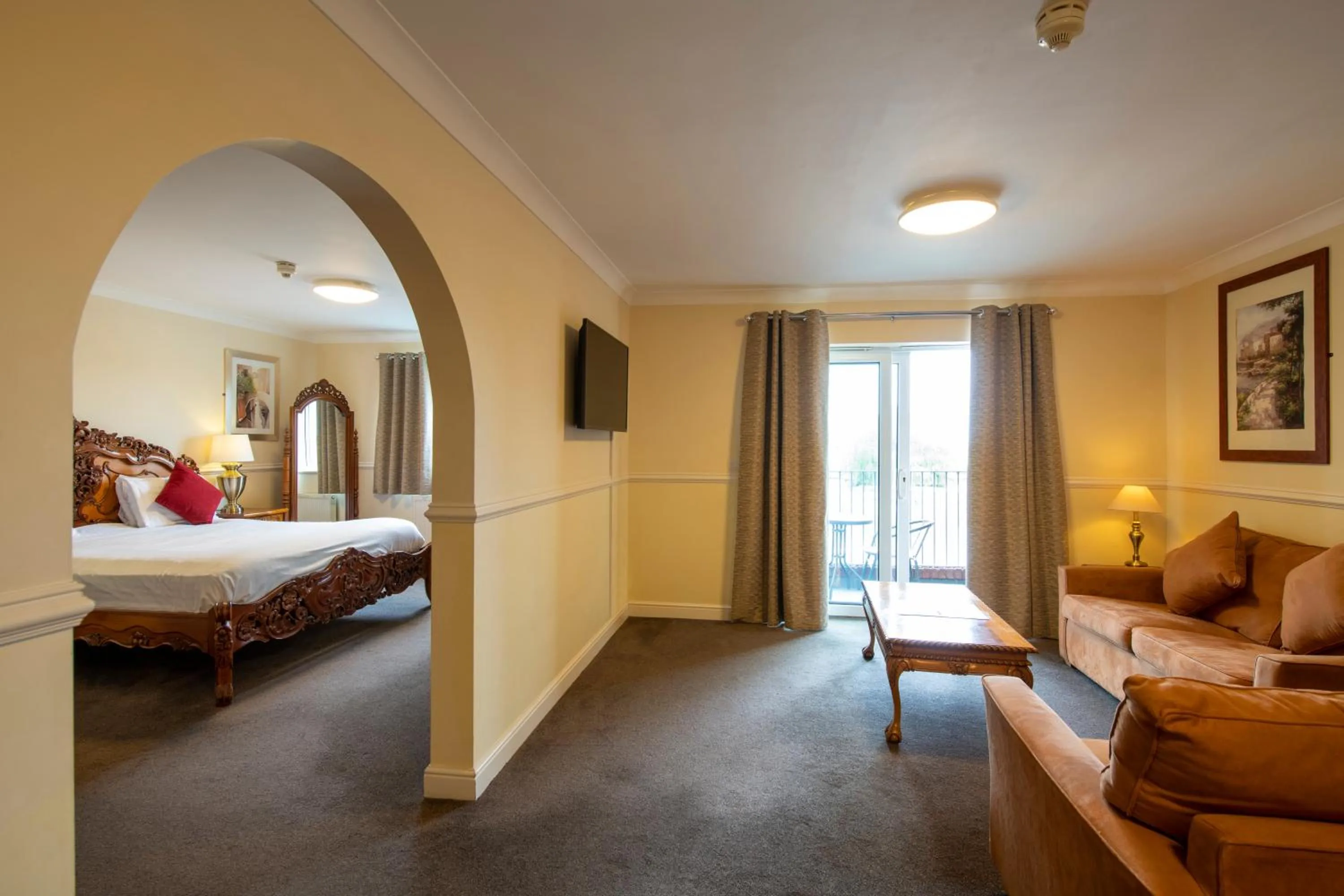 Bed in Southview Park Hotel