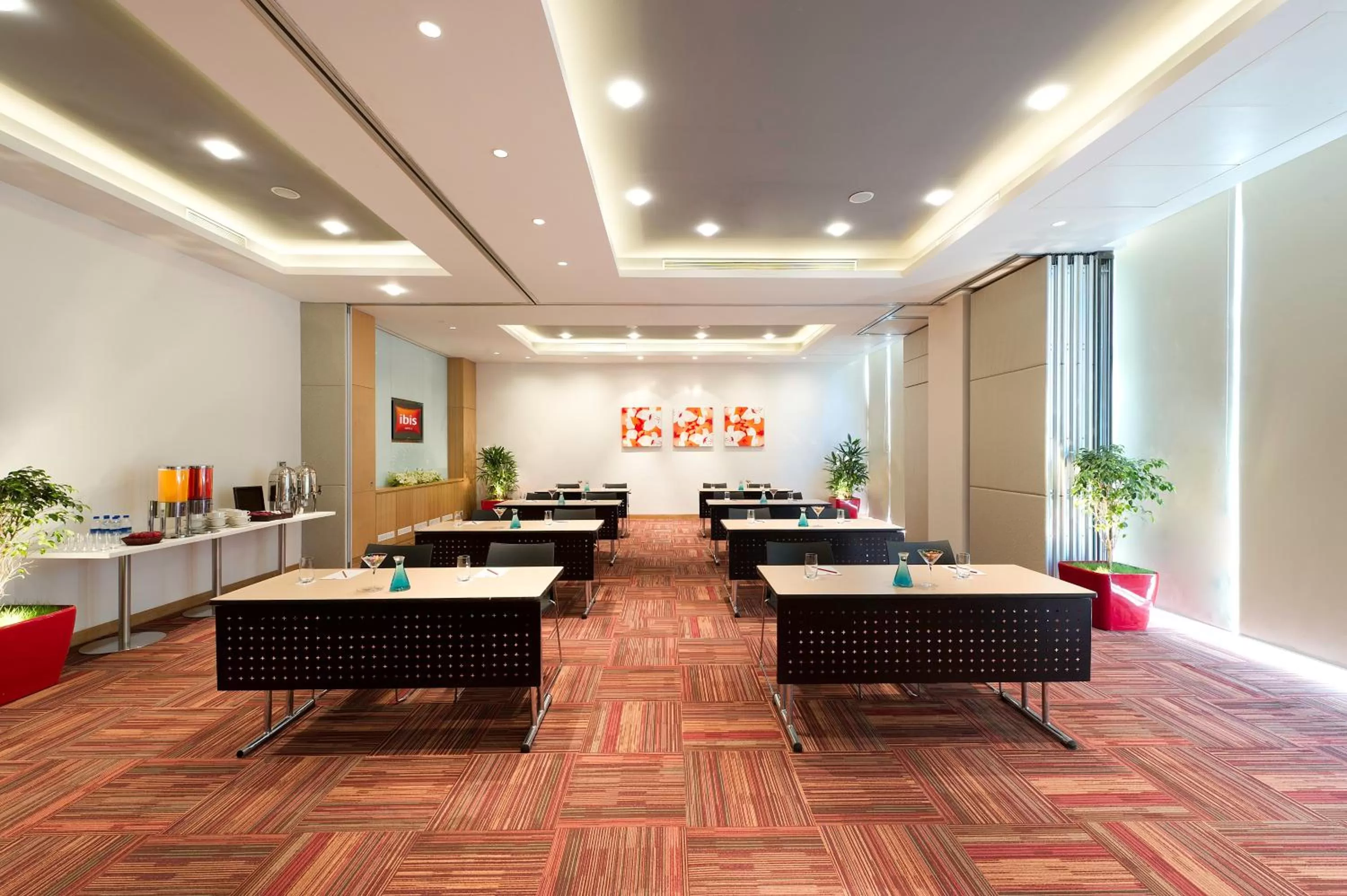 Banquet/Function facilities in ibis Navi Mumbai - An Accor Brand