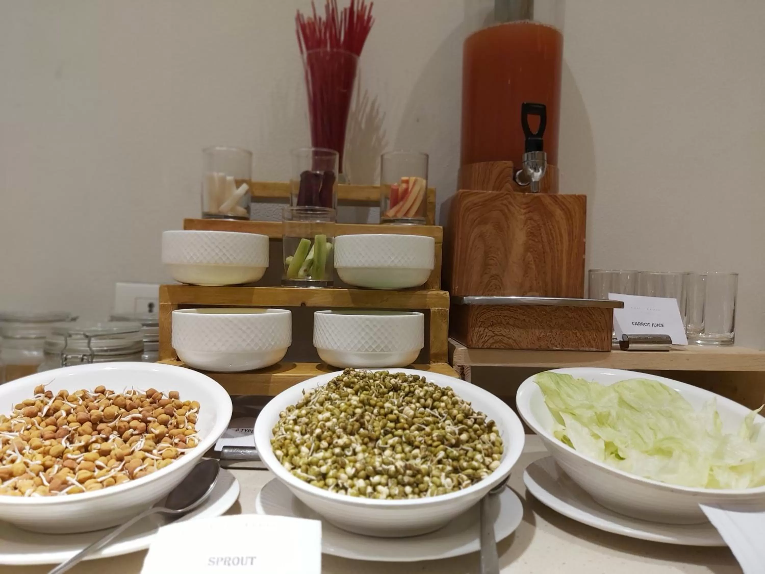 Breakfast in The Fern Residency, Morbi