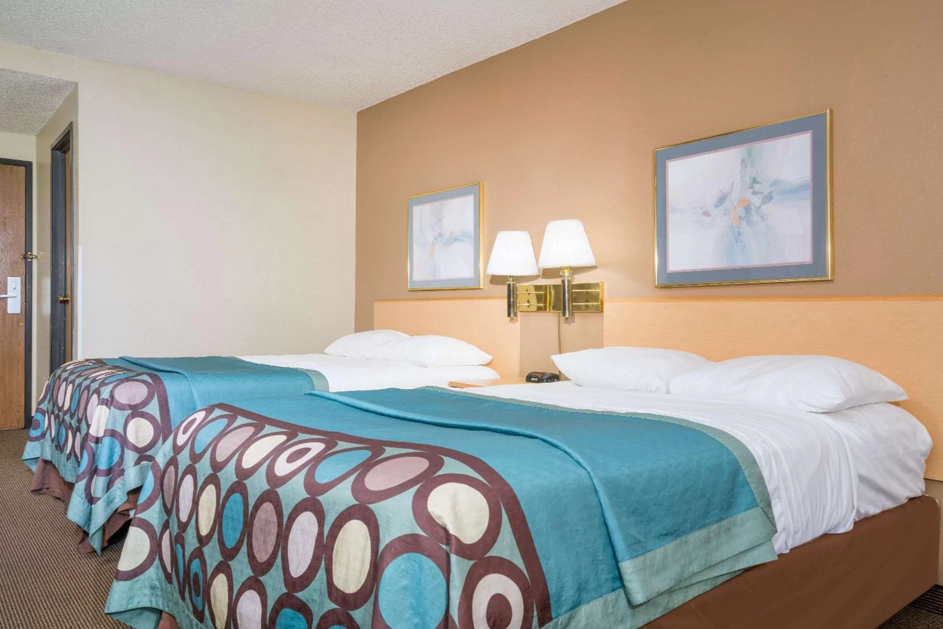 Photo of the whole room in Super 8 by Wyndham Menomonie WI