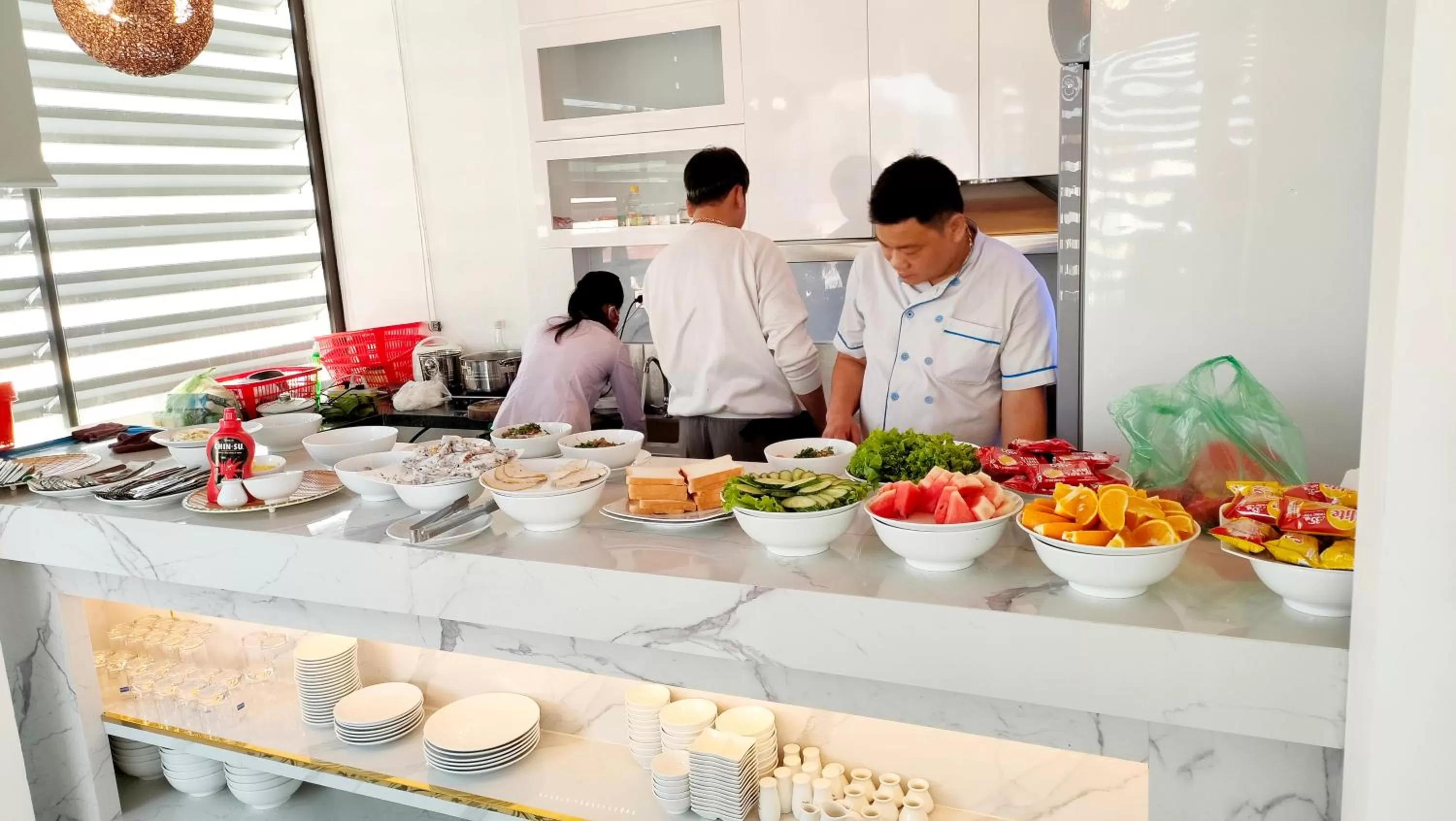 Kitchen or kitchenette in Halong Lavender Hotel