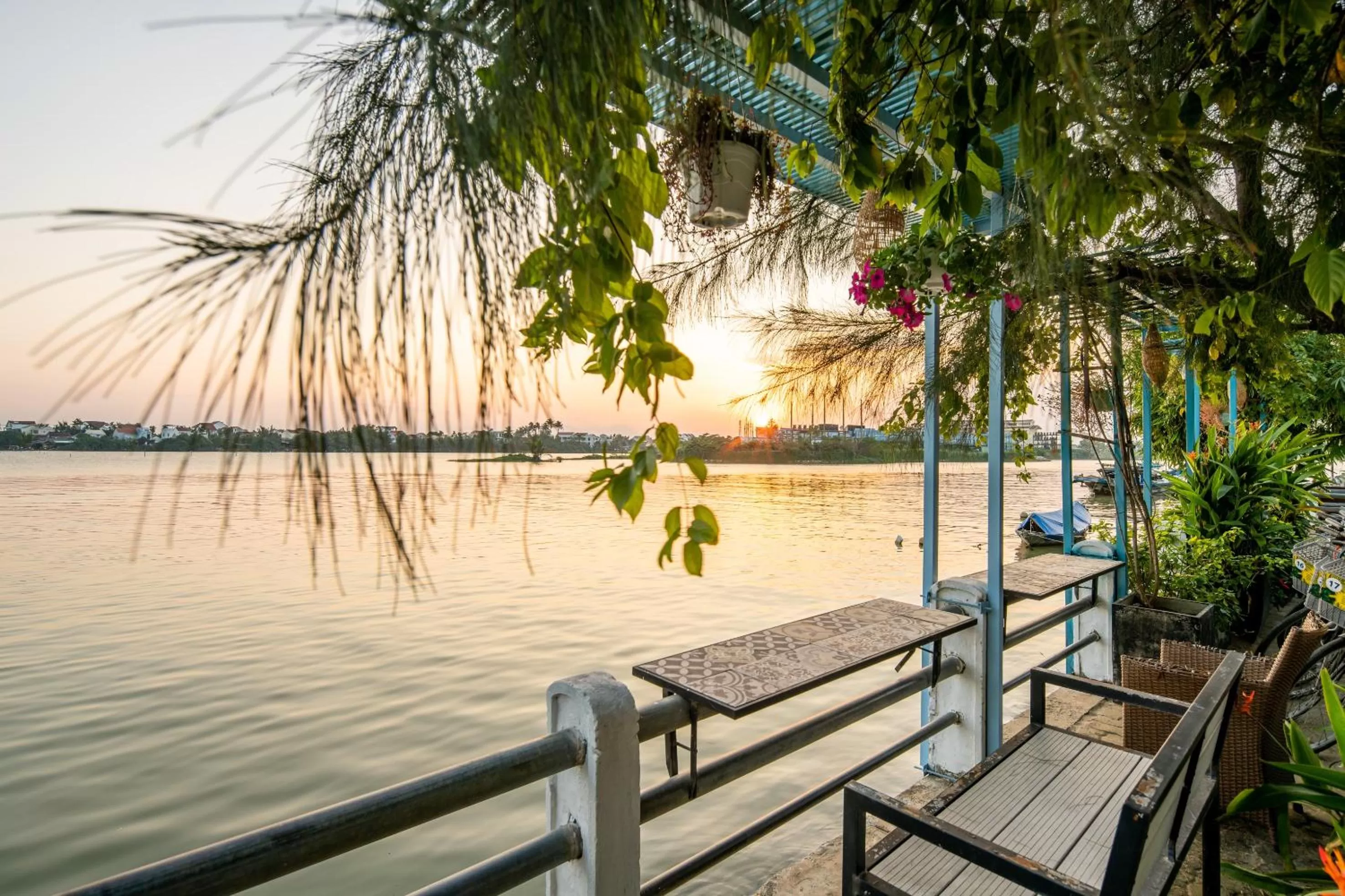 Sunset in TRIPLE Riverside Villa Hotel HoiAn