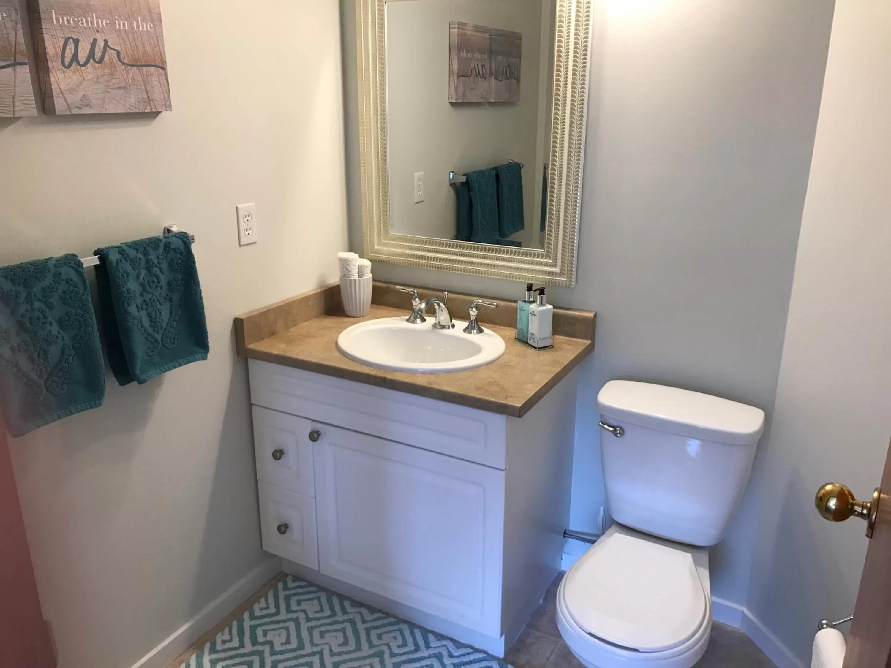 Bathroom in Bayview B&B