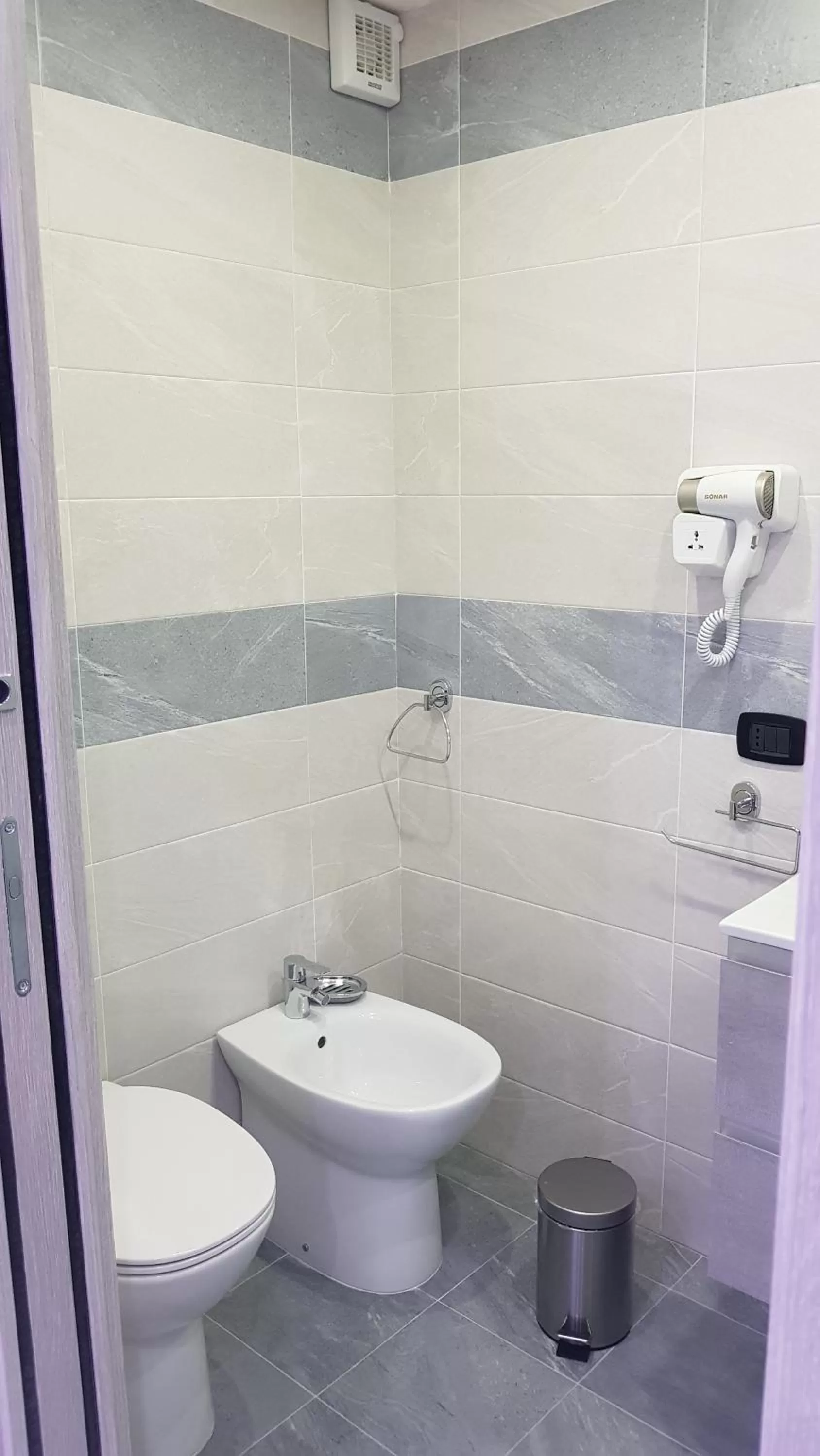 Bathroom in May Dream