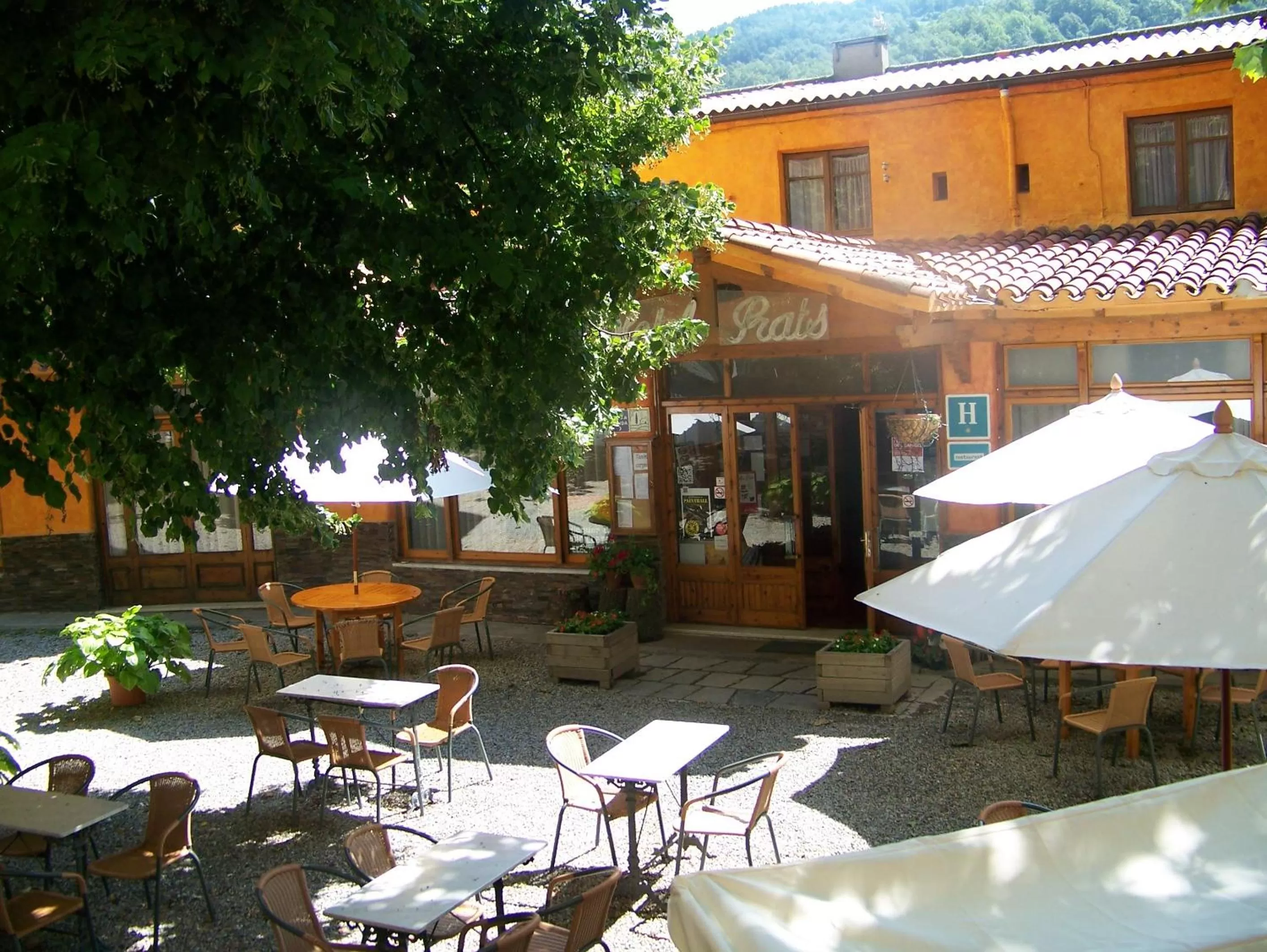 Property building in Hotel Prats