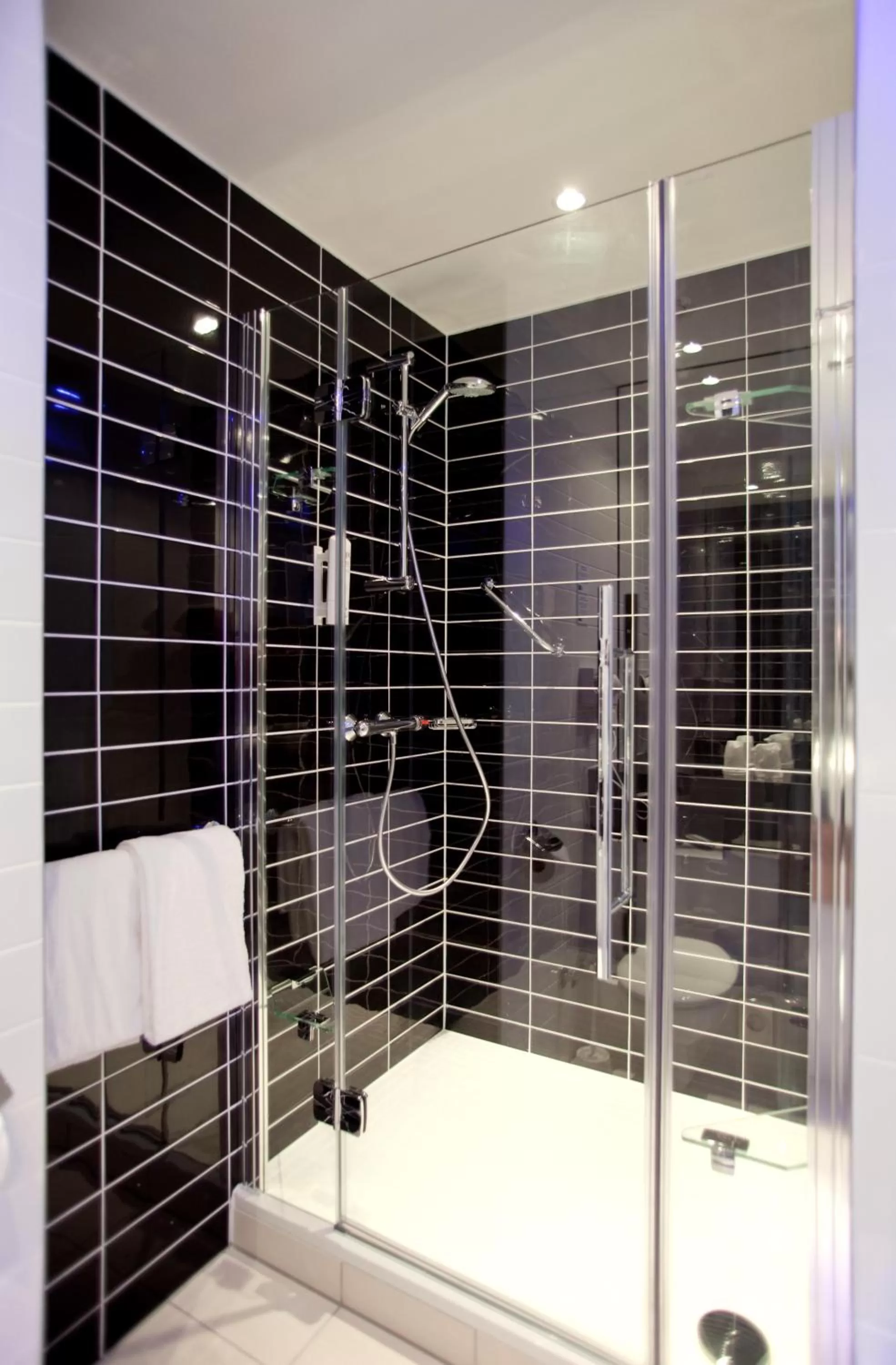 Bathroom in Holiday Inn Express Neunkirchen by IHG