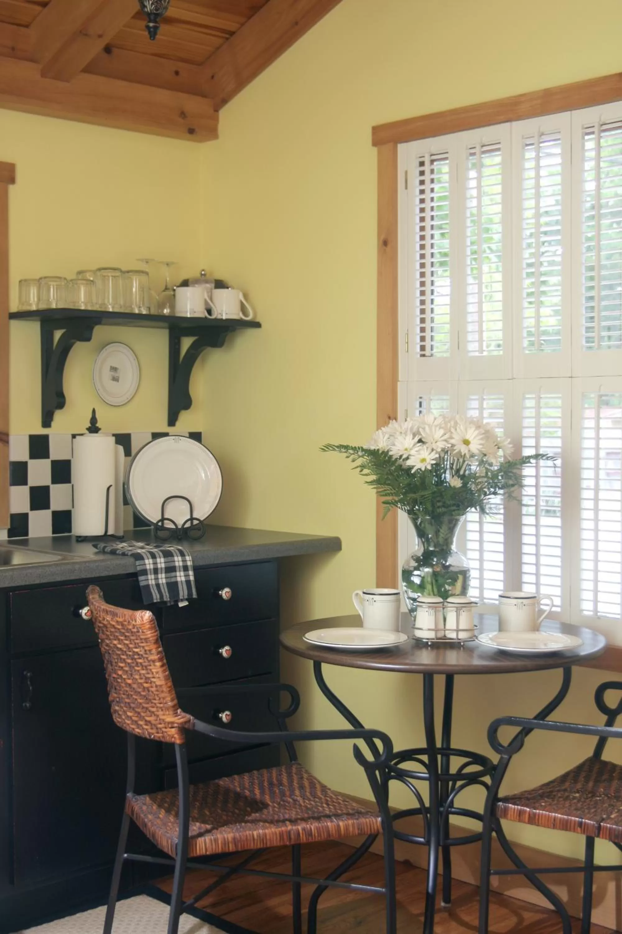 Coffee/tea facilities in Heartstone Inn