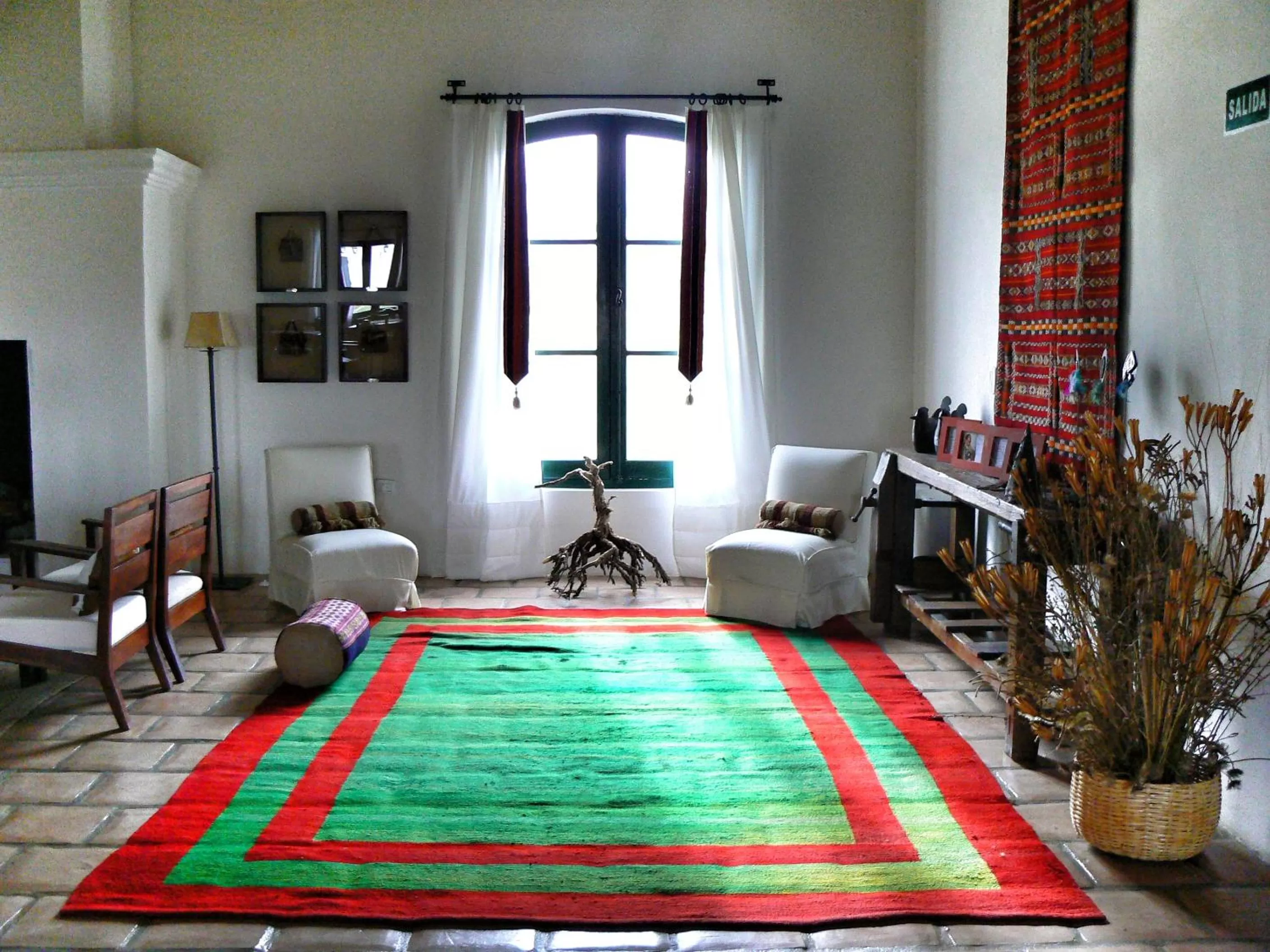 Seating area in La Merced Del Alto